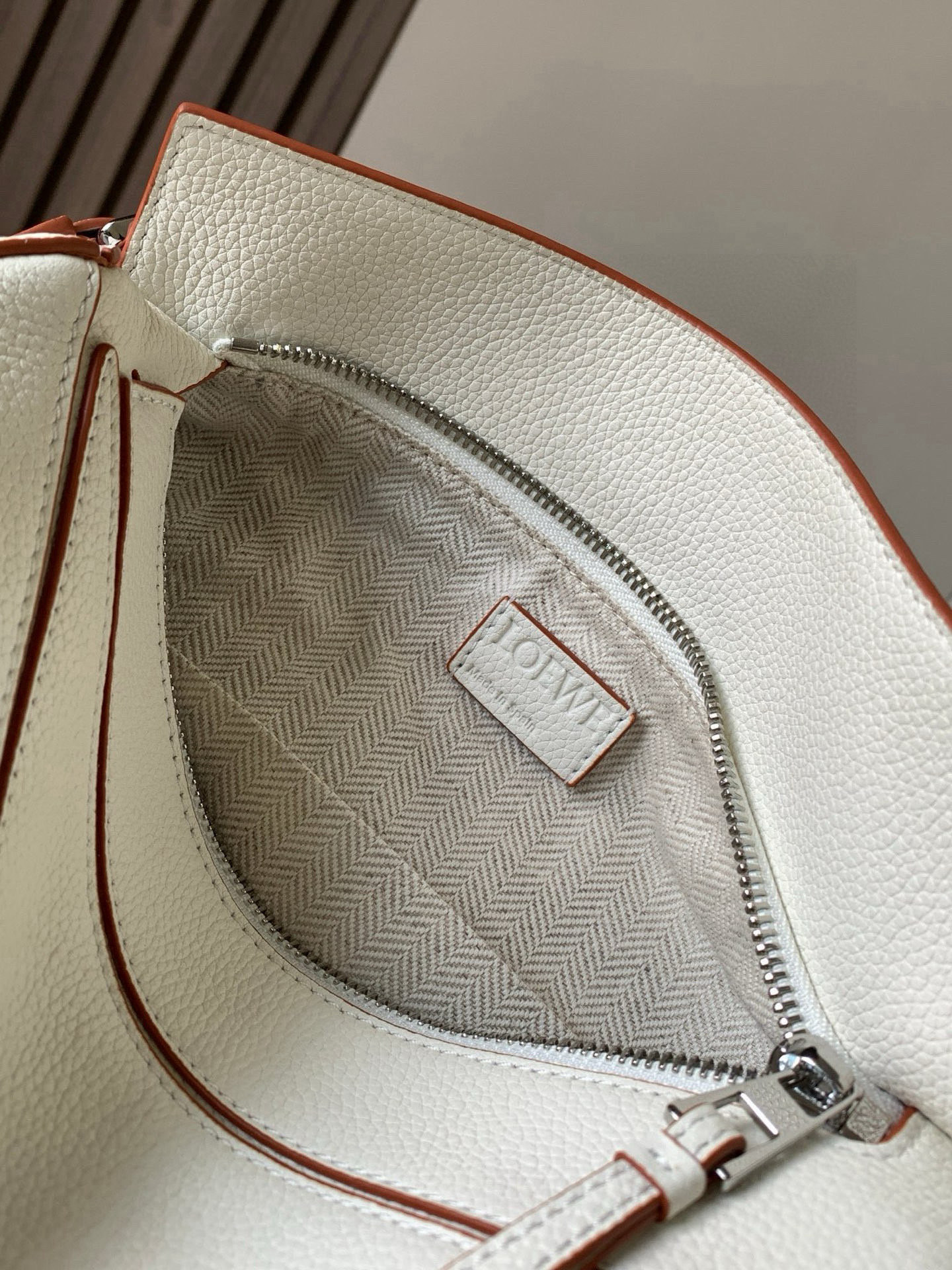 Loewe 限时特价几何包24CMPuzzle手袋