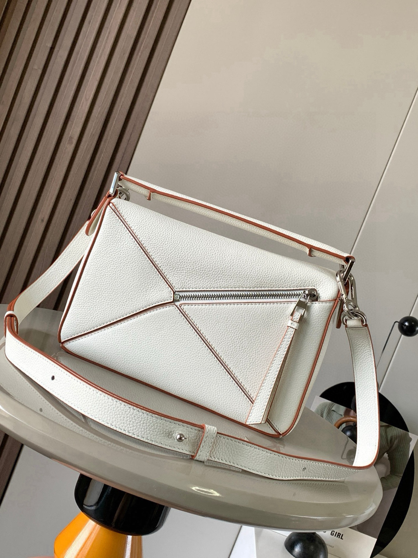Loewe 限时特价几何包24CMPuzzle手袋