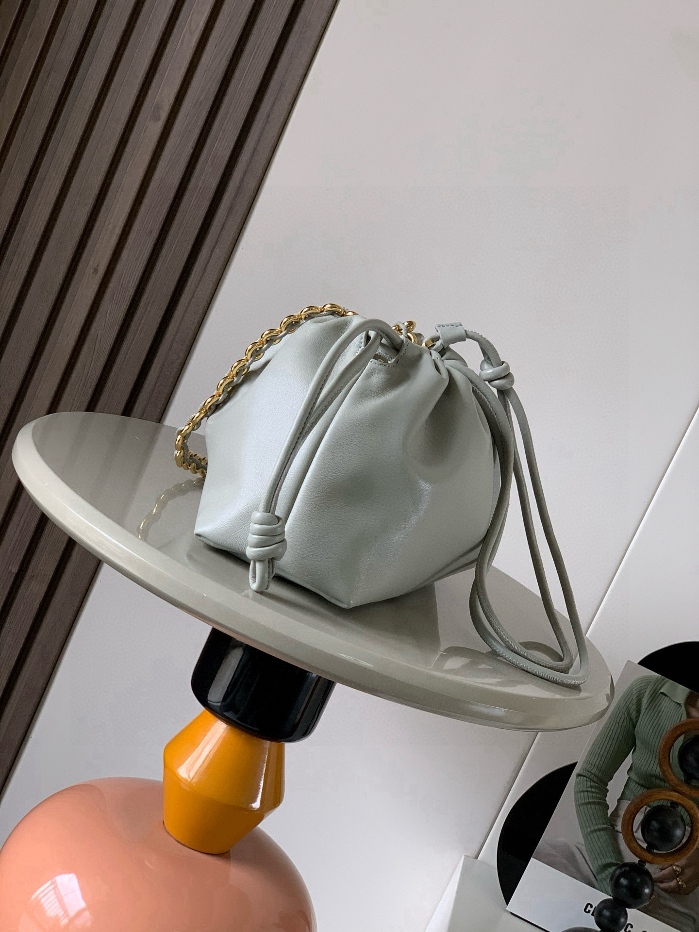 Loewe 柔软纳帕羊皮革 Flamenco