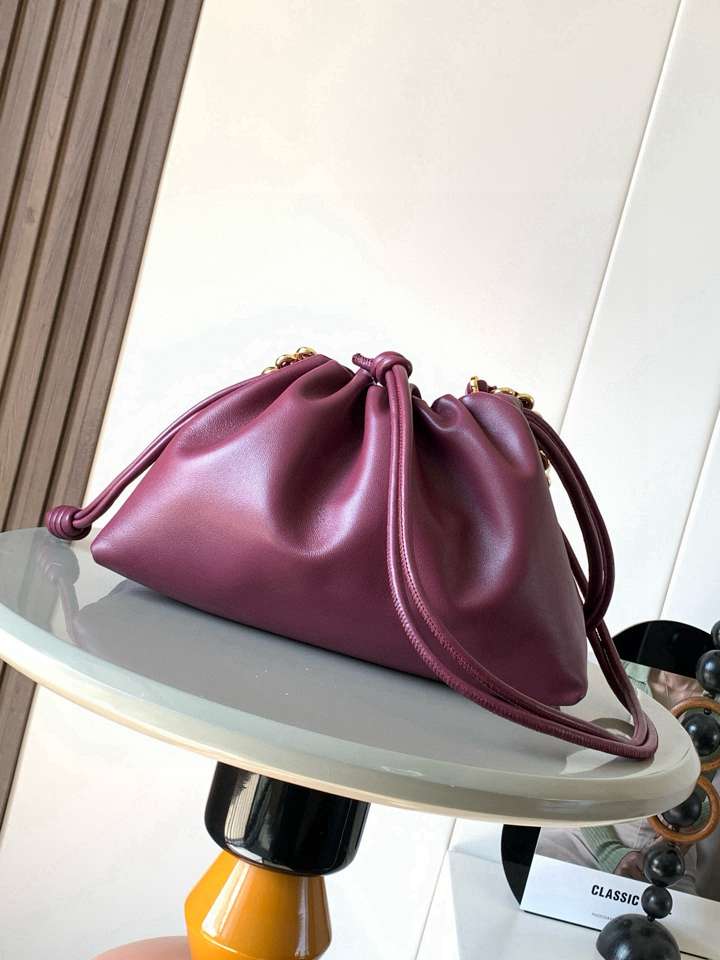 Loewe 柔软纳帕羊皮革 Flamenco