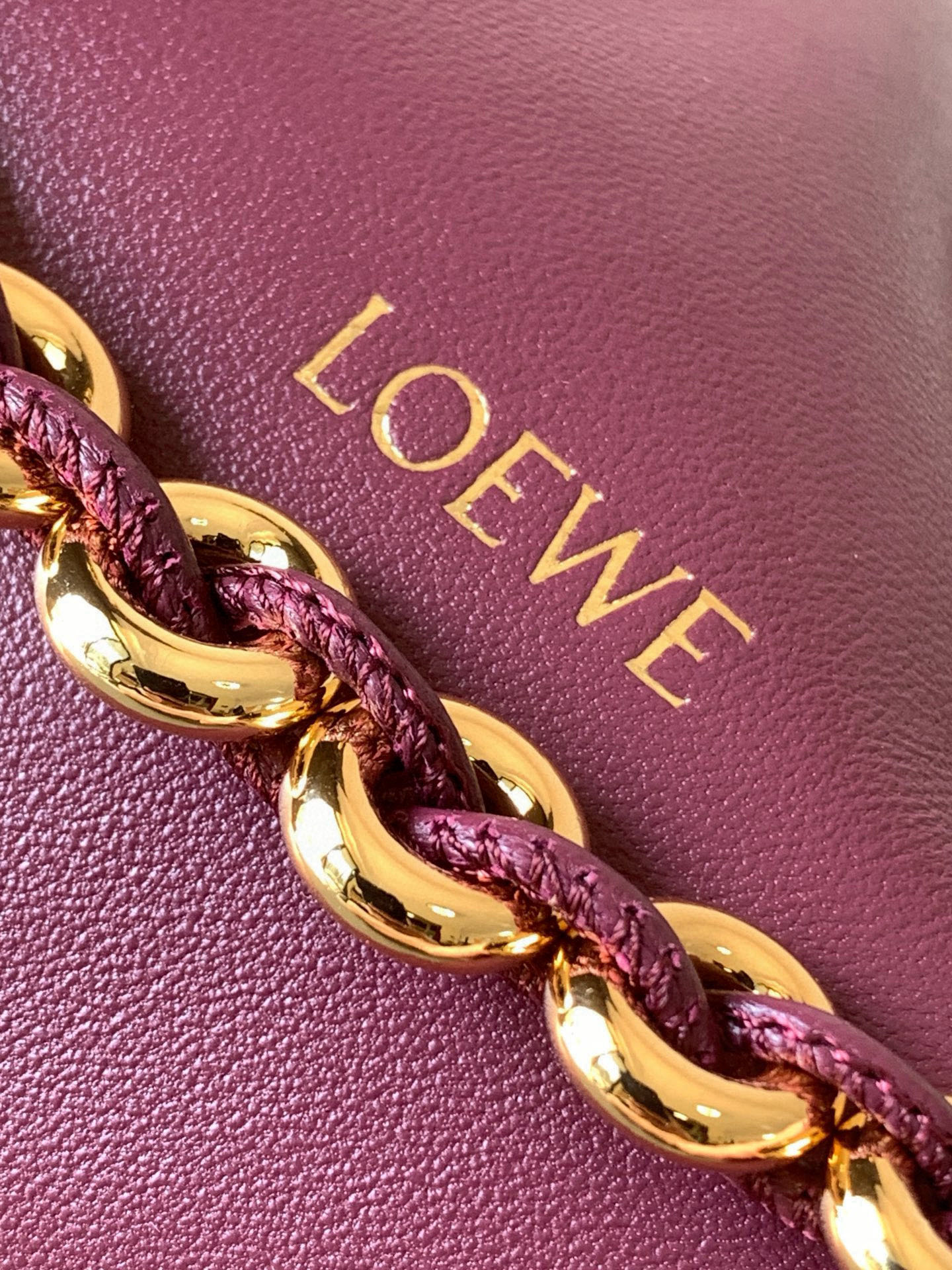 Loewe 柔软纳帕羊皮革 Flamenco