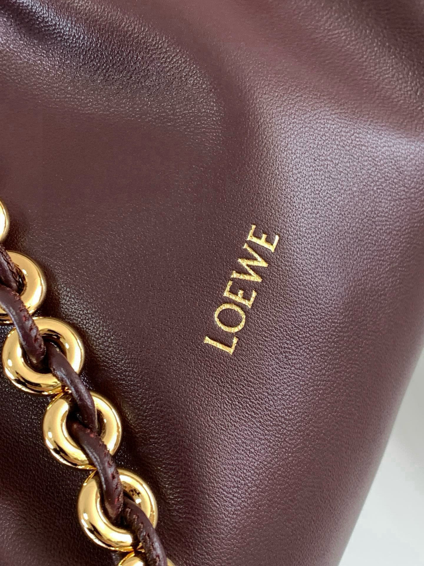 Loewe 柔软纳帕羊皮革 Flamenco