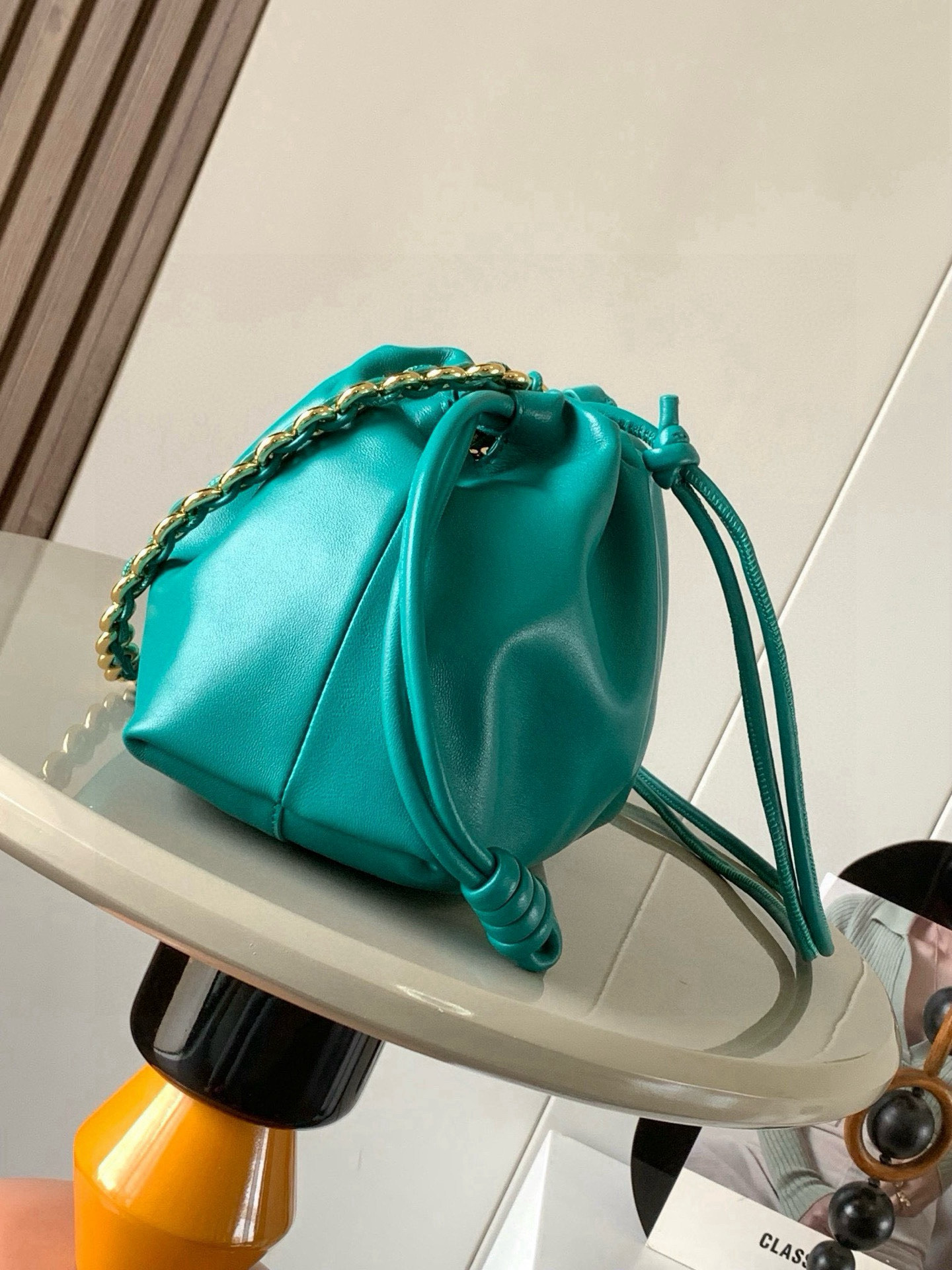 Loewe 柔软纳帕羊皮革 Flamenco