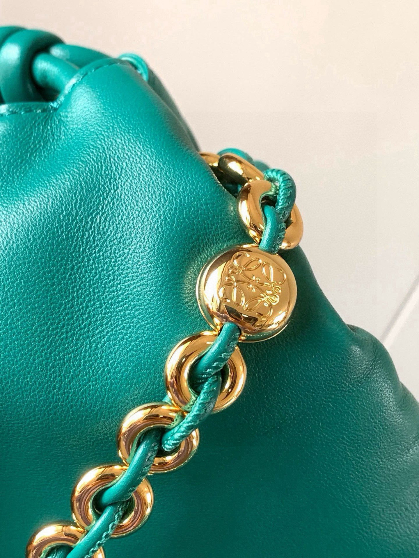 Loewe 柔软纳帕羊皮革 Flamenco