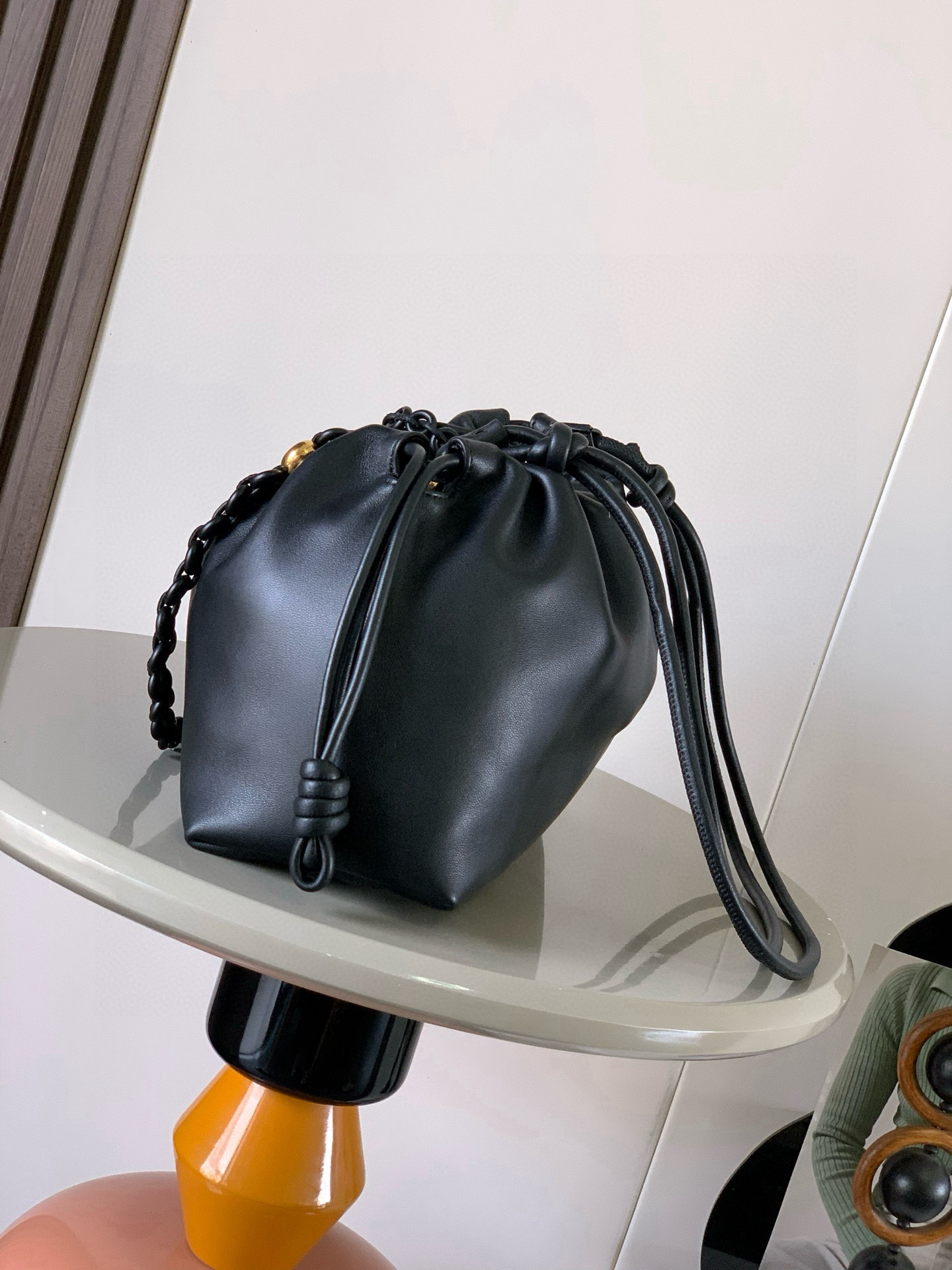 Loewe 柔软纳帕羊皮革 Flamenco