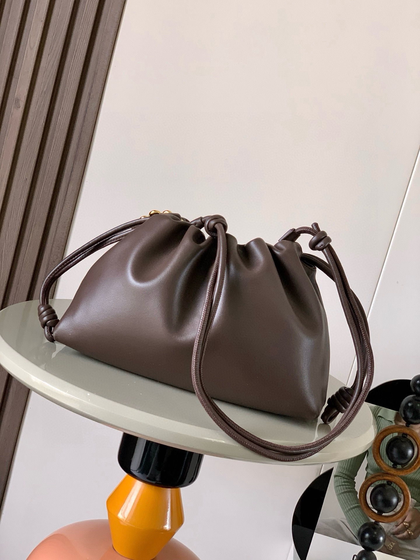 Loewe 柔软纳帕羊皮革 Flamenco