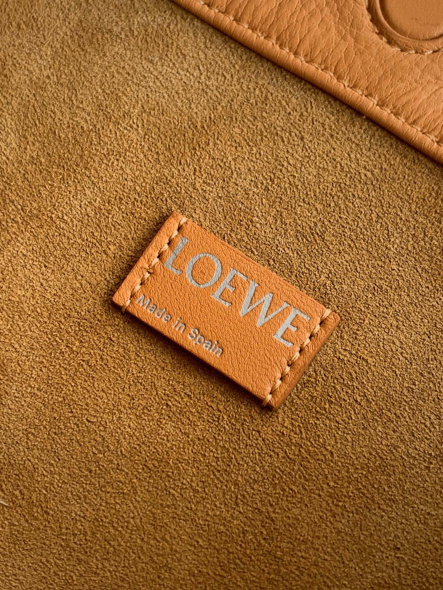 Loewe 柔软纳帕羊皮革 Flamenco
