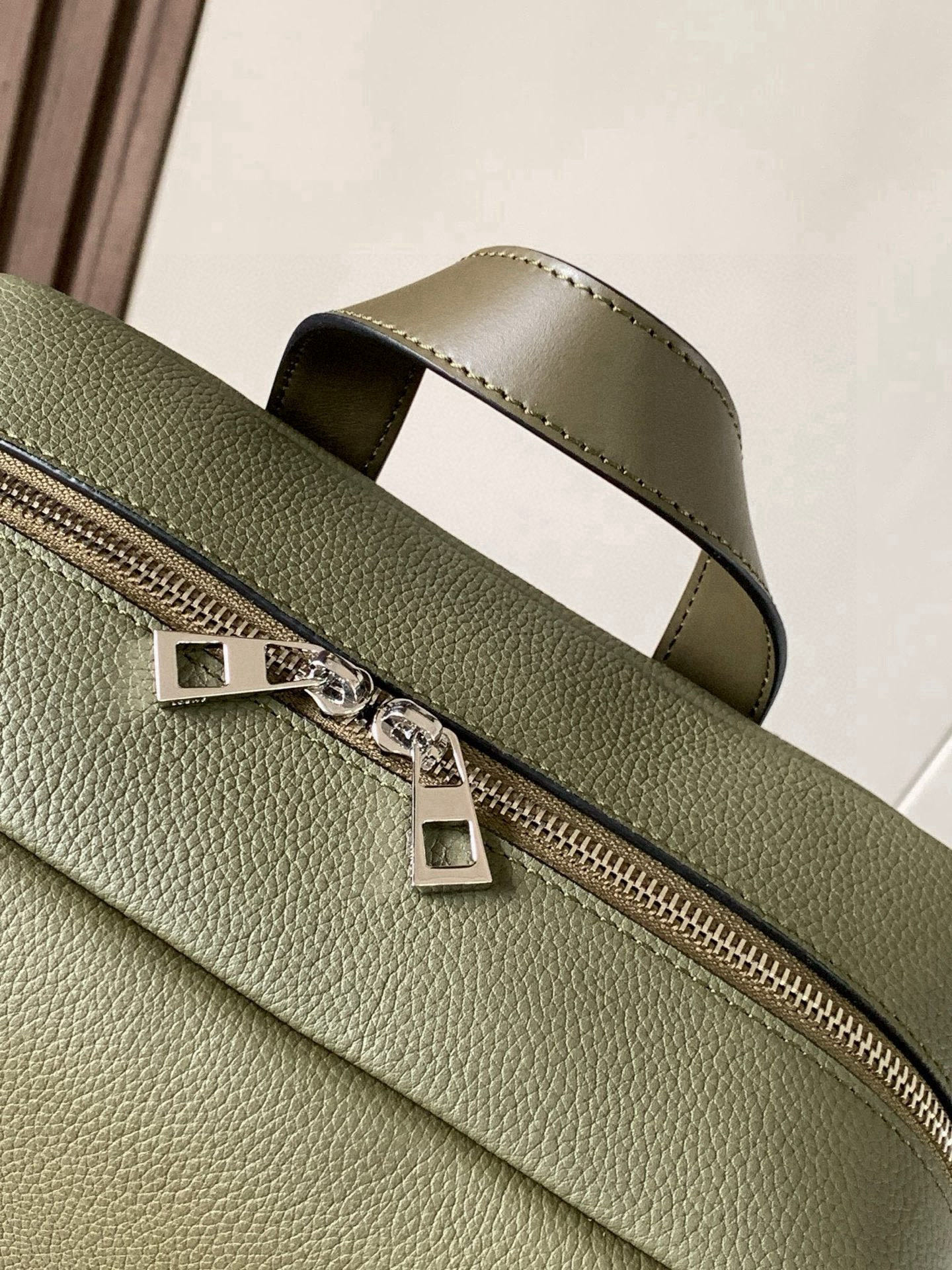 Loewe Military Backpack Olive Green Standard everyday