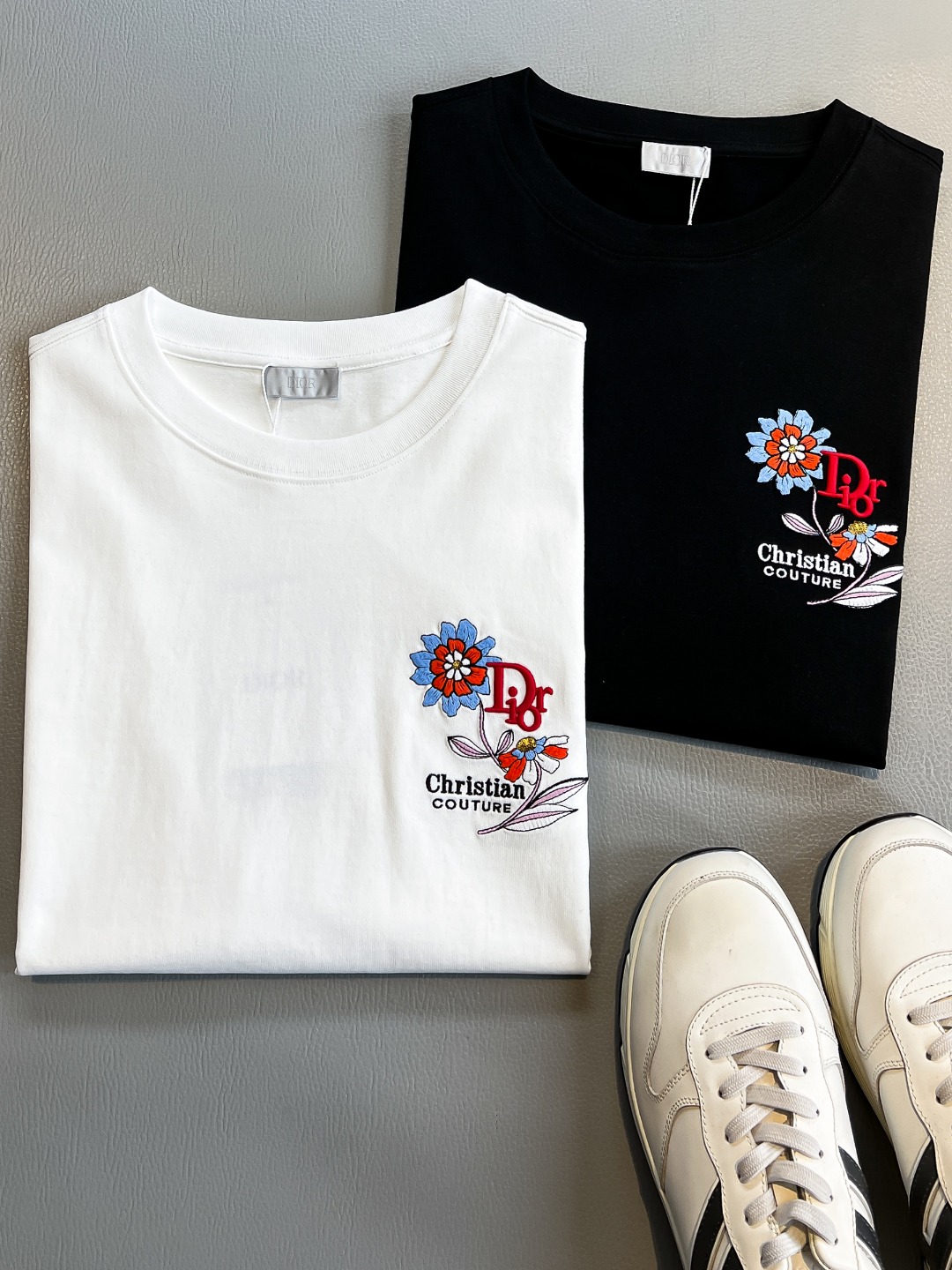 短袖T恤服装,男 3 短袖T恤服装,男 3