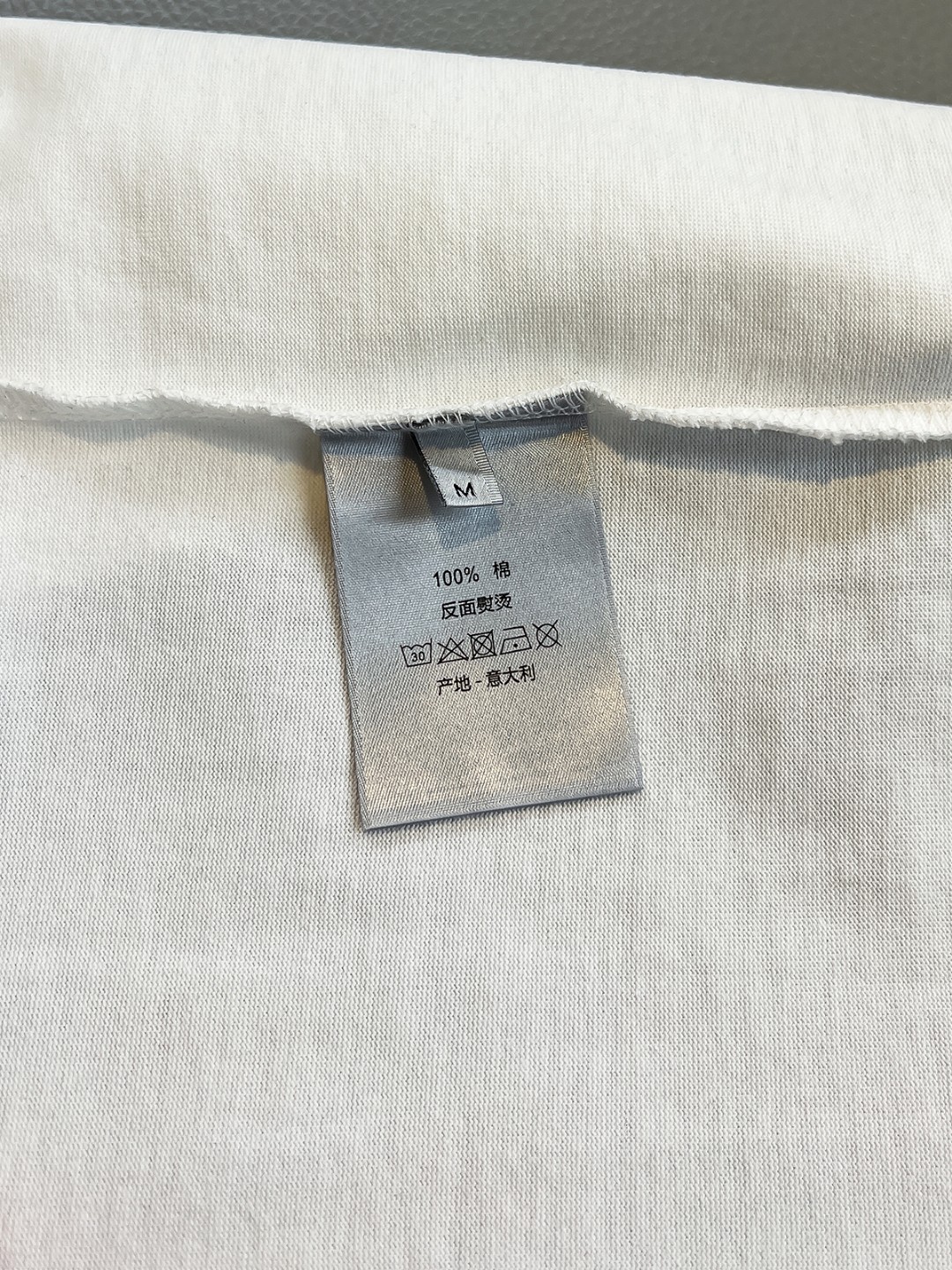 短袖T恤服装,男 9 短袖T恤服装,男 9