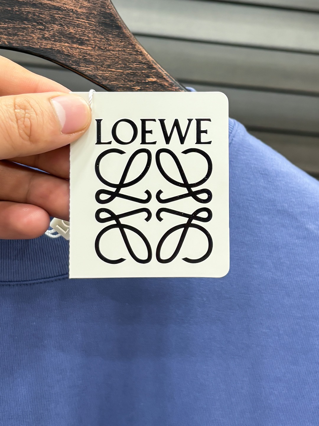 -LOE#  2026 春夏新款首发专柜最新款短袖圆领T恤 高端订制 设计前卫时尚！品牌logo重工艺设