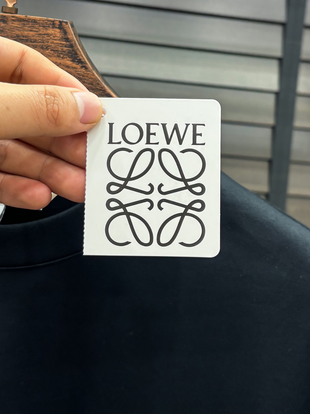 -LOE#  2026 春夏新款首发专柜最新款短袖圆领T恤 高端订制 设计前卫时尚！品牌logo重工艺设