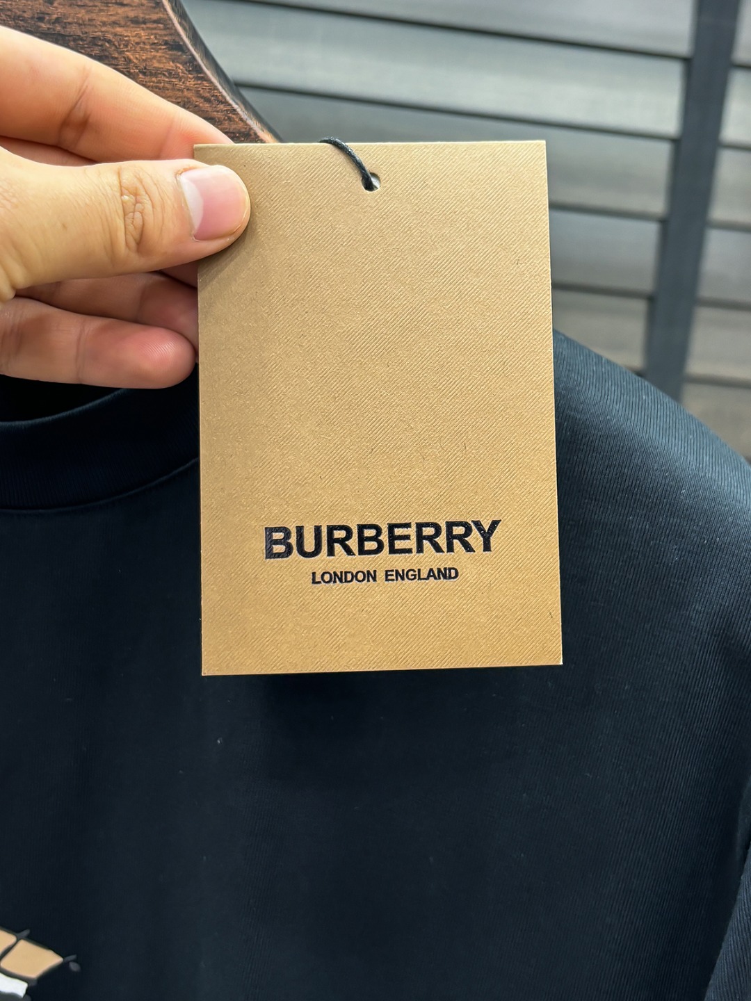 -BUR#  2026 春夏新款首发专柜最新款短袖圆领T恤 高端订制 设计前卫时尚！品牌logo重工艺设