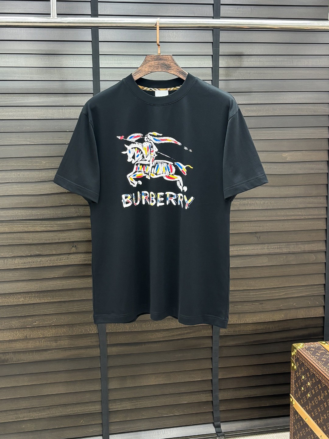 -BU#  2026 春夏新款首发专柜最新款短袖圆领T恤 高端订制 设计前卫时尚！品牌logo重工艺设计