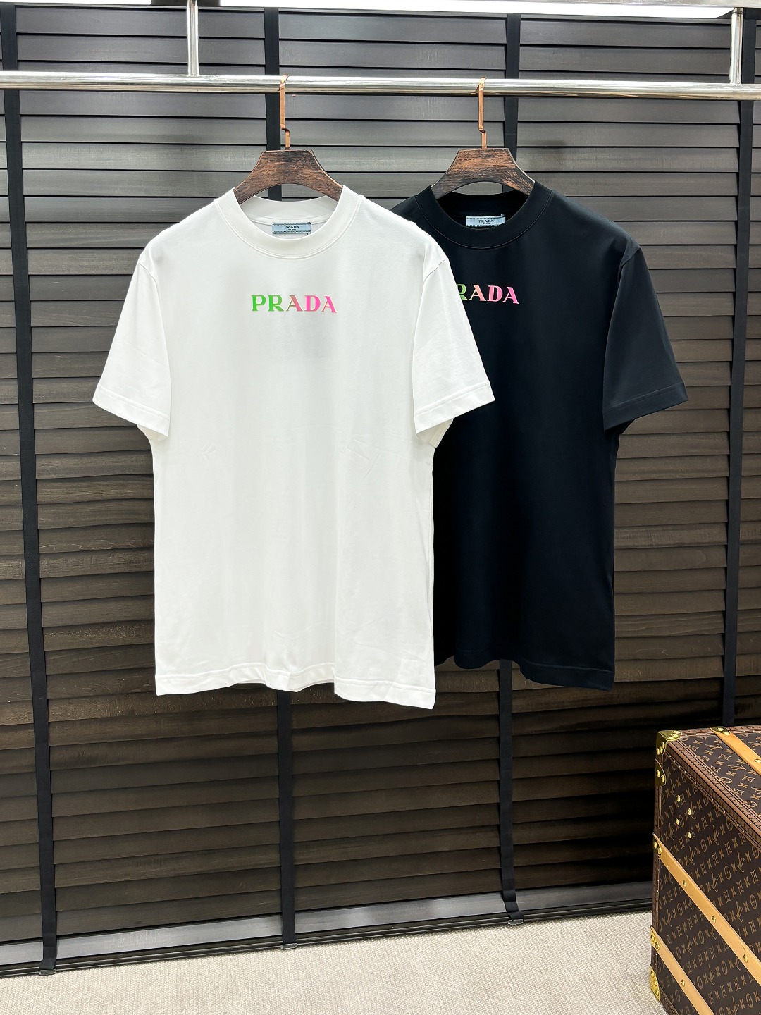 -PRD#  2026 春夏新款首发专柜最新款短袖圆领T恤 高端订制 设计前卫时尚！品牌logo重工艺设