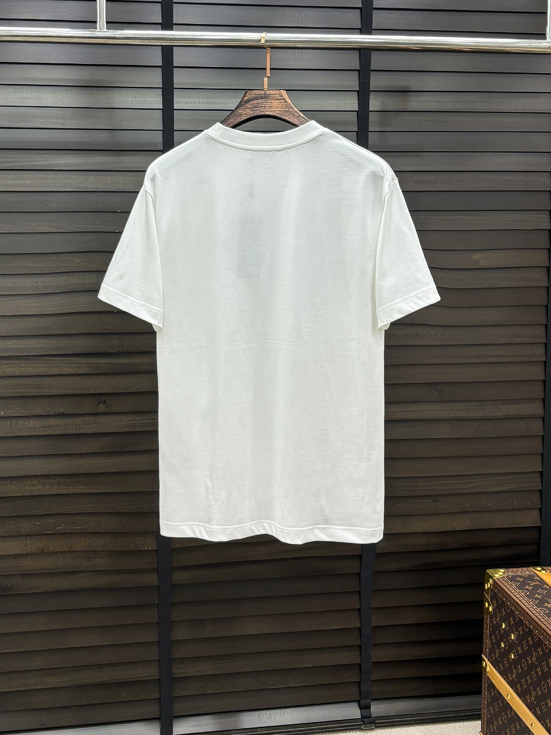 -BUR#  2026 春夏新款首发专柜最新款短袖圆领T恤 高端订制 设计前卫时尚！品牌logo重工艺设