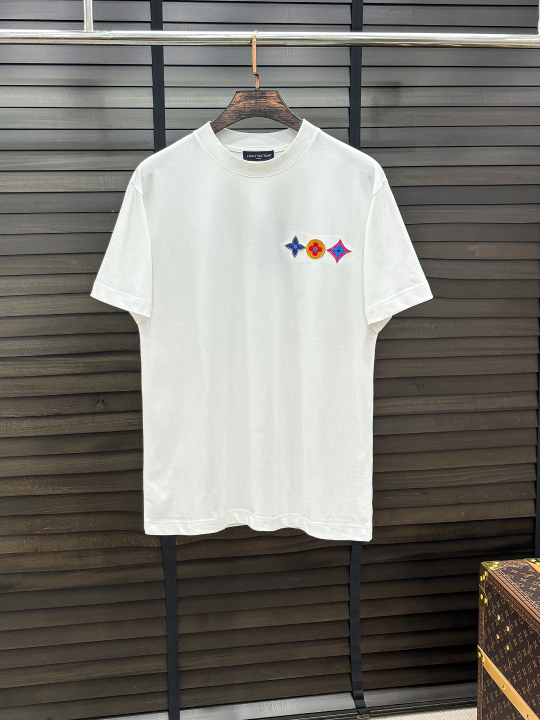-驴家#  2026 春夏新款首发专柜最新款短袖圆领T恤 高端订制 设计前卫时尚！品牌logo重工艺设计