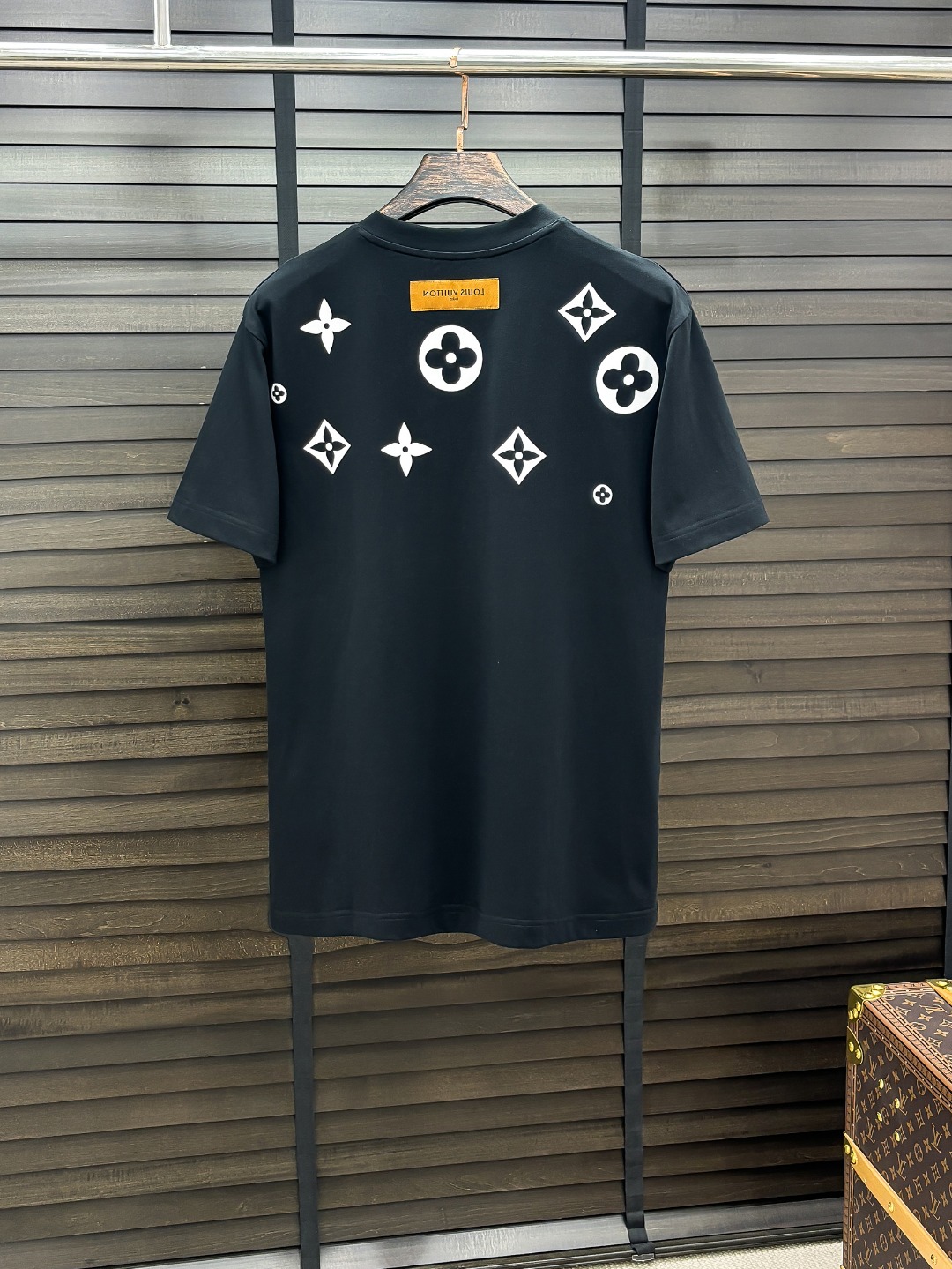 -驴家#  2026 春夏新款首发专柜最新款短袖圆领T恤 高端订制 设计前卫时尚！品牌logo重工艺设计
