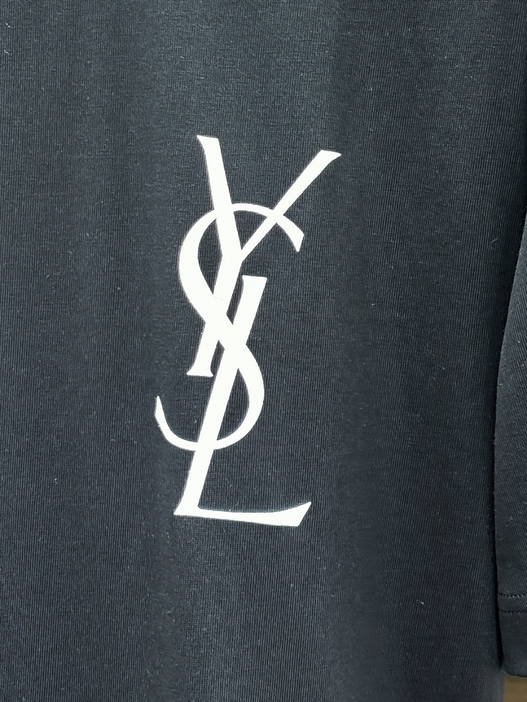 -YSL#  2026 春夏新款首发专柜最新款短袖圆领T恤 高端订制 设计前卫时尚！品牌logo重工艺设
