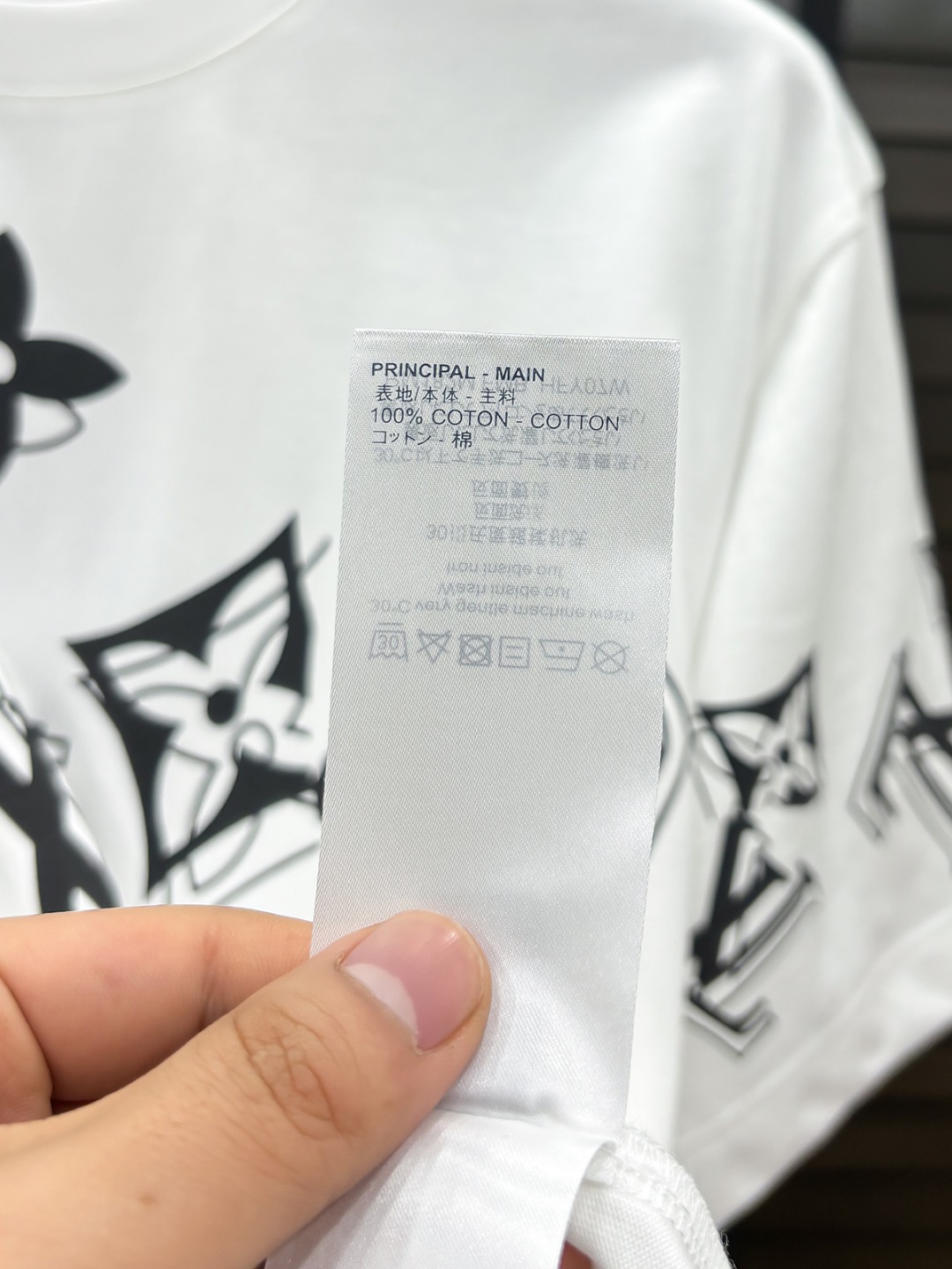 -驴家#  2026 春夏新款首发专柜最新款短袖圆领T恤 高端订制 设计前卫时尚！品牌logo重工艺设计