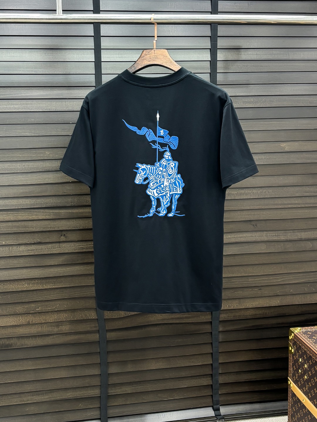 -BU#  2026 春夏新款首发专柜最新款短袖圆领T恤 高端订制 设计前卫时尚！品牌logo重工艺设计