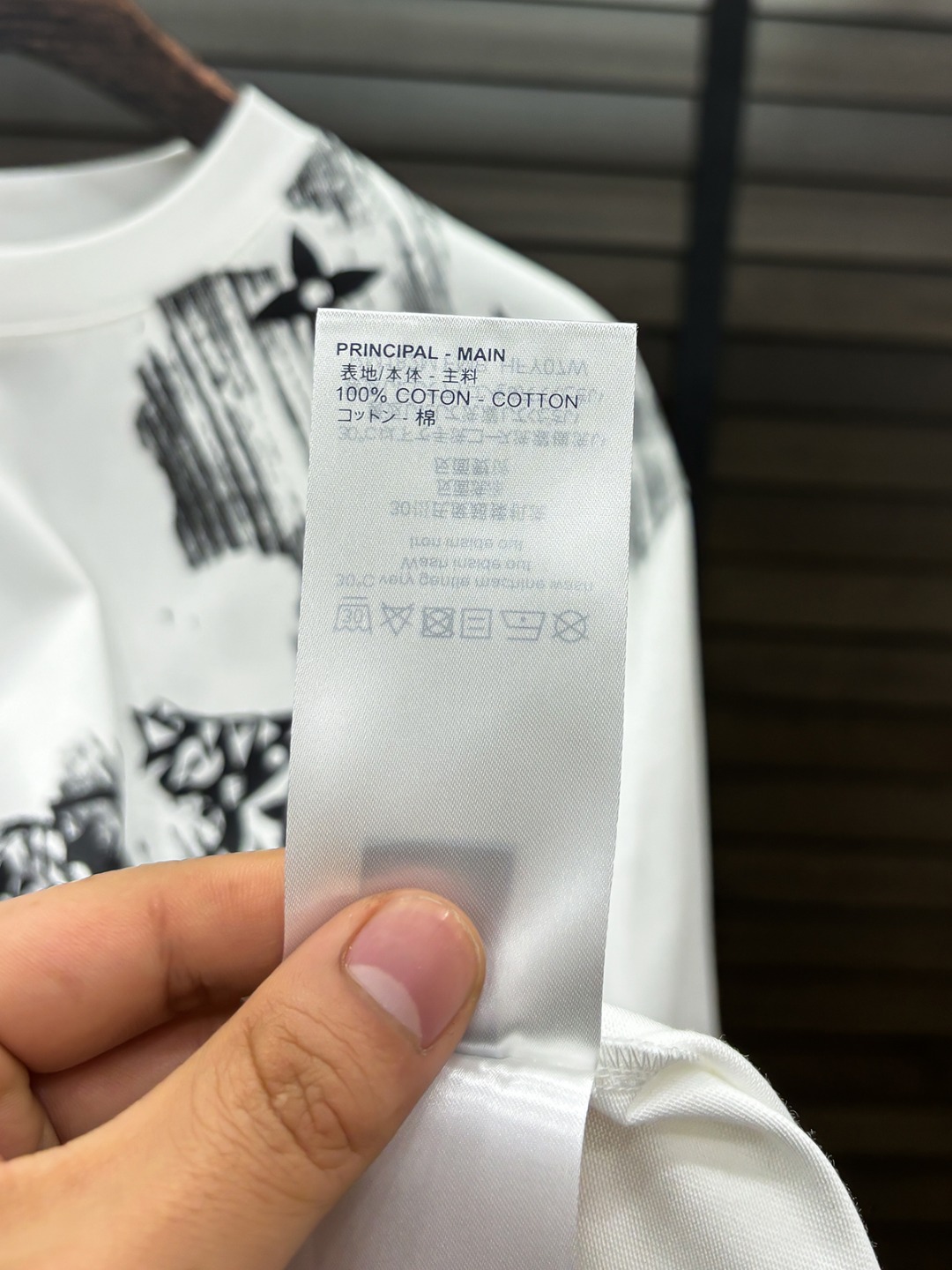 -驴家#  2026 春夏新款首发专柜最新款短袖圆领T恤 高端订制 设计前卫时尚！品牌logo重工艺设计