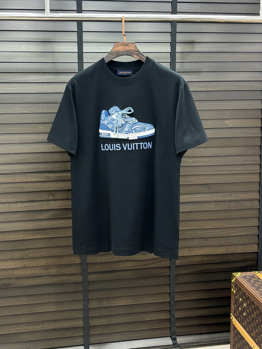 -驴家#  2026 春夏新款首发专柜最新款短袖圆领T恤 高端订制 设计前卫时尚！品牌logo重工艺设计