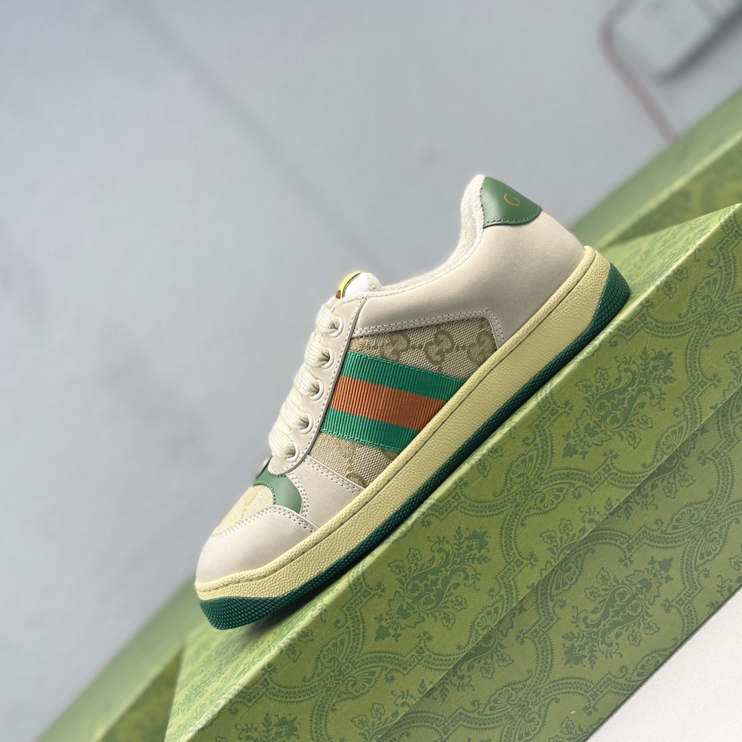 NO:729866,[Higher version] GUCCI casual sports distressed small dirty shoes, polished cowhide fabric, hand-made distressed effect!  Original terry cloth, delicate, soft, comfortable and breathable. Privately molded two-color original TPU outsole (lower layer is wider, upper layer is narrower) to distinguish the wrong version of the outsole in the market. Fabric, material, outsole, detail comparison SIZE:  34-41, 38-45 regular size (women's 34, 41 men's 38, 45 can be customized, no refunds or exchanges) (women's colors, men's models need to be customized, men's colors, women's models have to be customized, no returns, no exchanges),, gucci, gucci, cowhide19860909【高版本】GUCCI古驰休闲运动做旧小脏鞋 擦色牛皮面料,手工做旧效果！ 原版毛巾布里,细腻柔软、舒适透气 私模钢印双色原版TPU大底(下层宽,上层窄) 区分市场不对版大底 面料、材质、大底,细节对比 SIZE: 34-41、38-45正码（女款34、41男款38、45定做不退不换）(女款色系男款需要定制男款色系女款要定做不退不换),,gucci,gucci,cowhide,Men's shoes