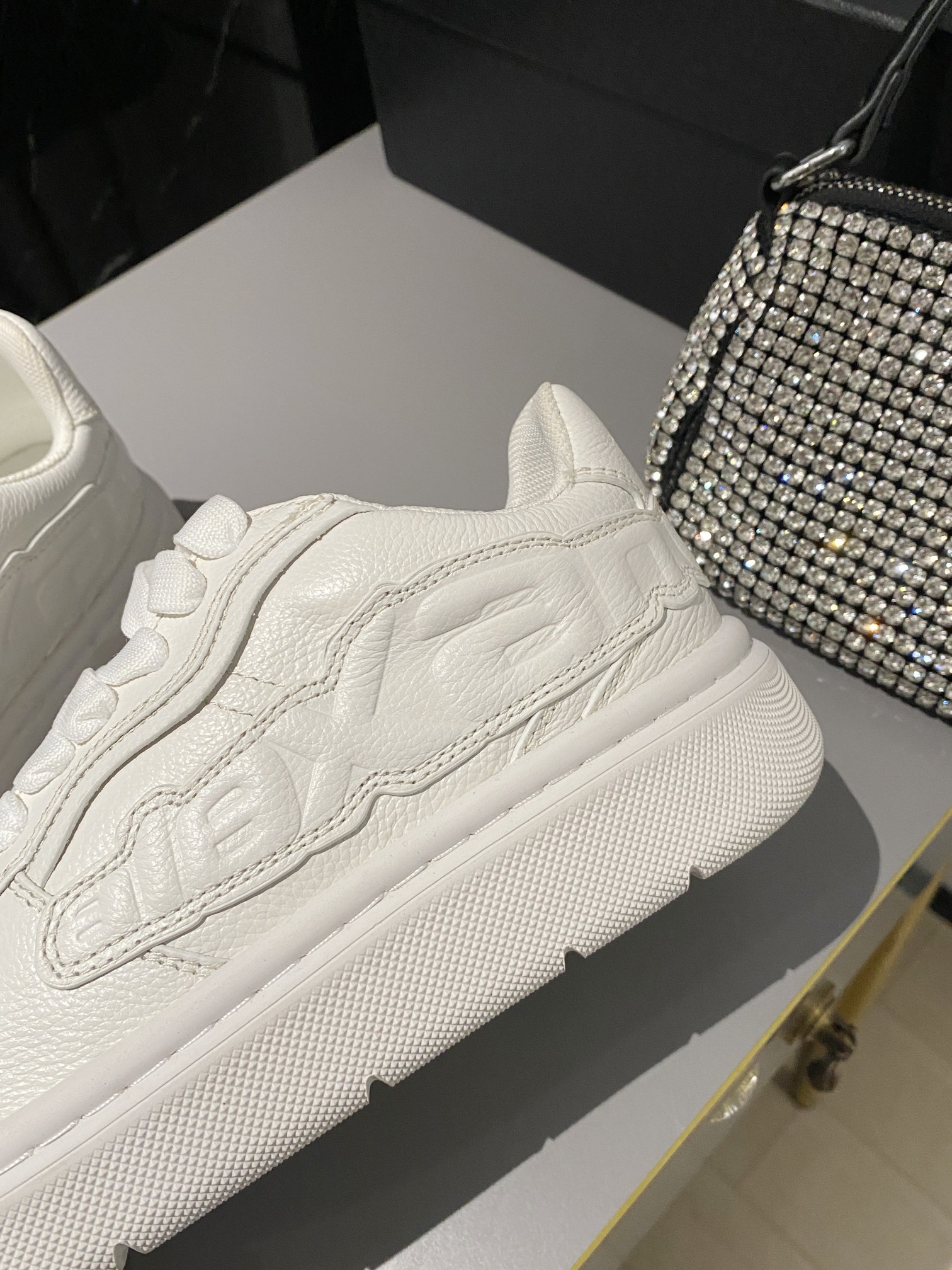 Alexander Wang’s Latest Couple’s Book: High-Quality Shoes with Unique Design - 图片 9