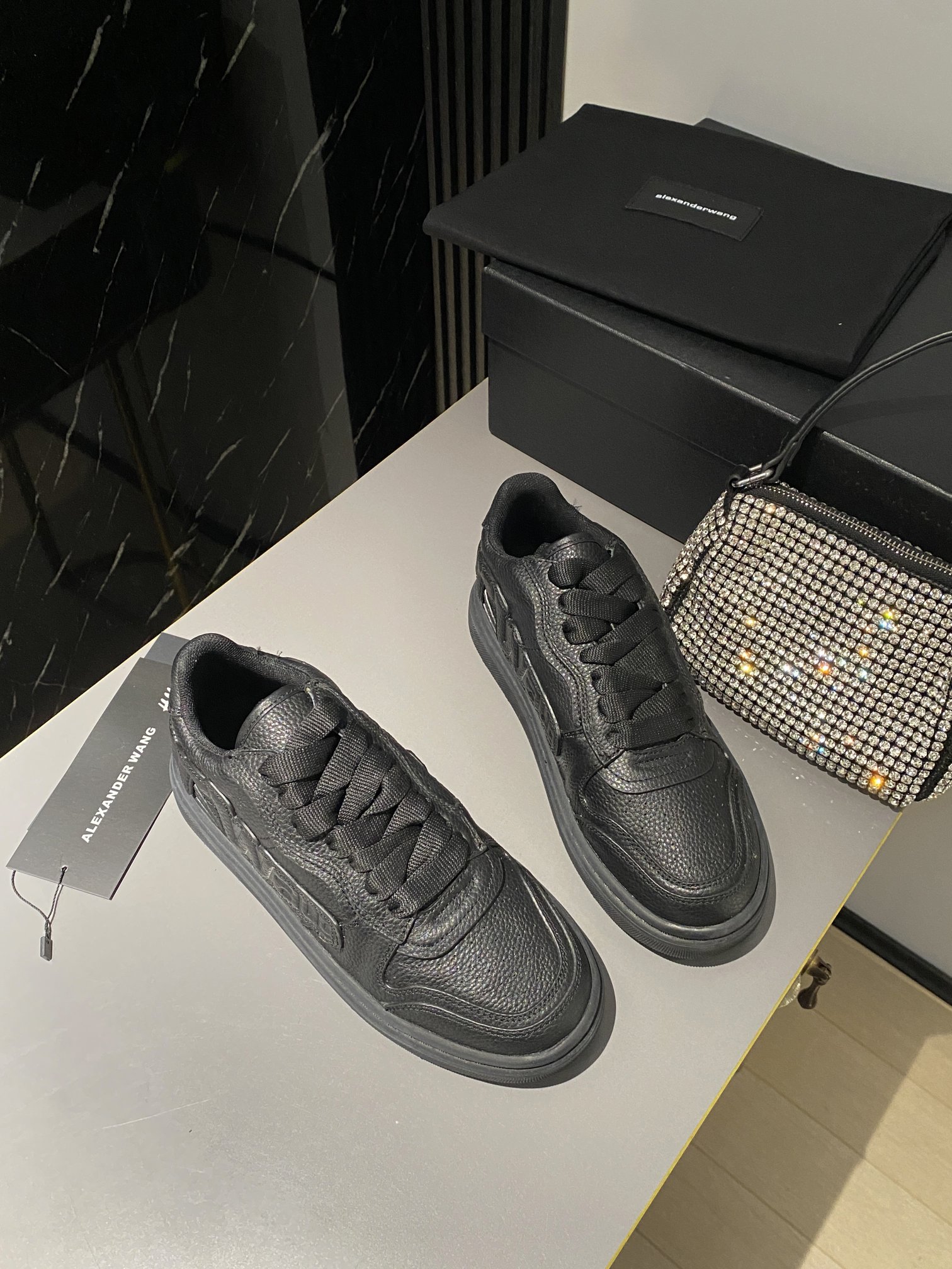 Alexander Wang’s Latest High-Quality Shoe Collection with Unique Details - 图片 3