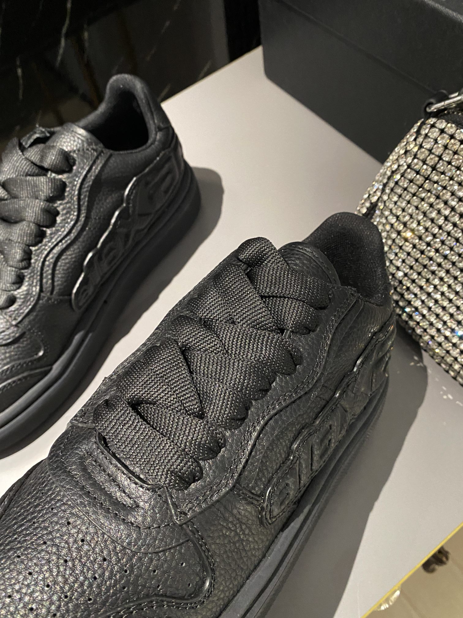 Alexander Wang’s Latest High-Quality Shoe Collection with Unique Details - 图片 7