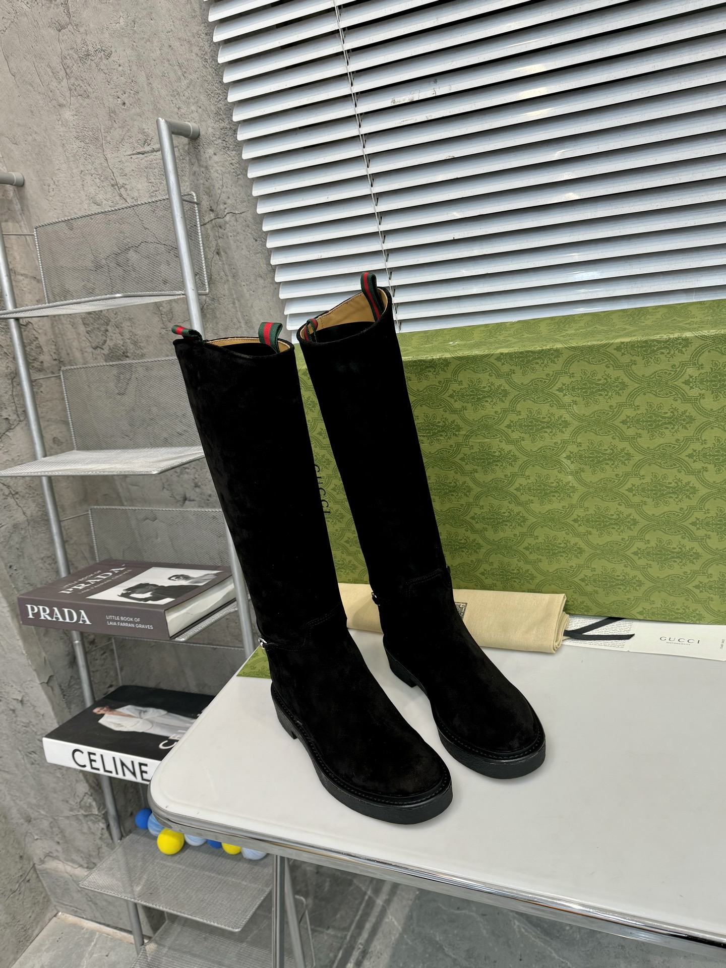 NO:467145,New Knight Boots, King of Autumn and Winter, GUUCI Top Version!  Original development can be made without labels, custom made in velvet, upper cowhirl, high mercerized cowhide, inner cowhide, leather pad, original combination of large sole, sole height 4cm, size 35-41 notes 41, custom made in velvet, no return and exchange, packaging configuration original packaging!  boots, boots, cowhide19860909新款骑士靴 秋冬王炸款 GUUCI 顶级版本！原版开发 可做无标 绒里定做  鞋面牛皮 高丝光牛皮 内里牛皮里 牛皮垫 大底原版组合大底 底高4cm 码数35-41注41 码定做 不退换 包装配置原版包装！,靴子,boots,cowhide,Women's Shoes