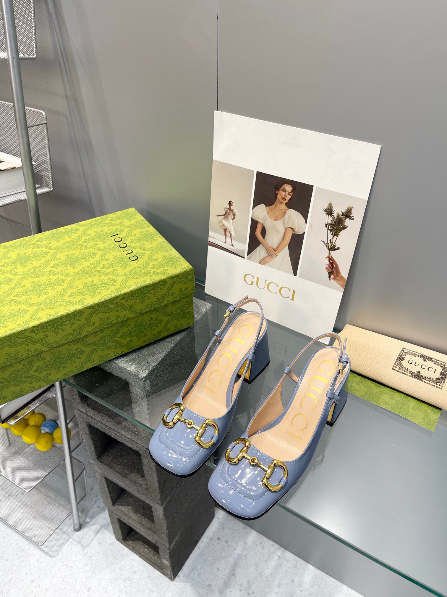 NO:404495,Gucci's new early spring horse-bit thick heel single shoes with retro square toe thick heel design, which looks super good on the feet!  Single shoe empty sandals upper is made of original calfskin inner lining with imported sheepskin lining Heel height: 25CM original packaging Size 35-39 (344041 custom made without return or replacement), high heels sandals, gucci, sandals, high heels, cowhide, sheepskin19860909Gucci 早春新款马衔扣粗跟单鞋复古方头粗跟设计,上脚超好看！单鞋款后空凉鞋款鞋面采用原版小牛皮内里采用进口羊皮里 跟高:25CM原版包装 码数35-39（344041定做不退不换）,高跟鞋凉鞋,gucci,sandals,high heels,cowhide,sheepskin,Women's Shoes