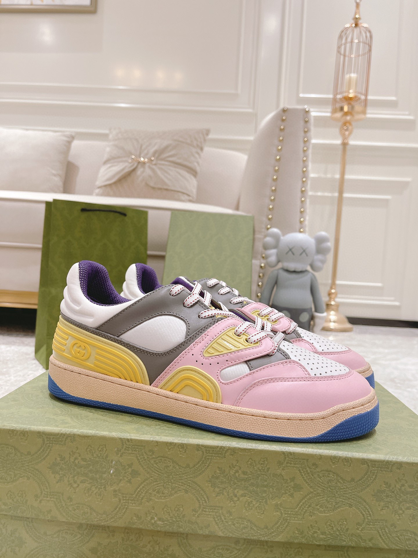 NO:546833,Men's couple's new and upgraded correct version Gucci Milan Fashion Week catwalk model Latest Basket sneaker series Exclusively released Gucci models this year's super hot Gucci models are available for sale Many celebrities are on the way to get the first shipment!  9 colors on sale!  Size: 35-45., Casual shoes/sports shoes, gucci, sneakers19860909男 情侣款全新升级正确版本Gucci 米兰时装周走秀款 最新款 Basket 球鞋系列 独家发售 今年超热火的Gucci款 众多明星上脚 抢先出货！9色发售！ Size:35-45.,休闲鞋/运动鞋,gucci,sneakers,Women's Shoes