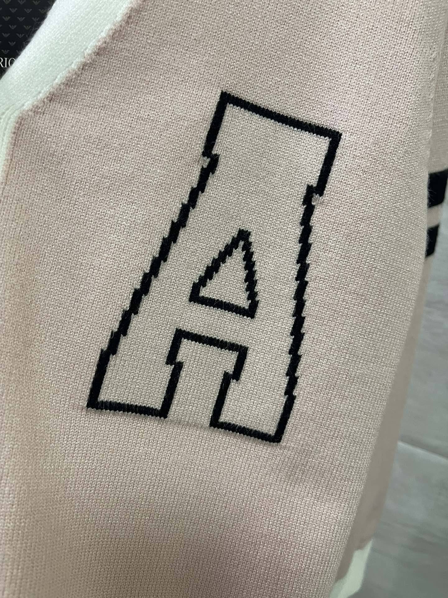 2023SS Armani Amani Child Knitting Shirt: Classic Design for Fall Mornings, Various Sizes Available - 图片 3