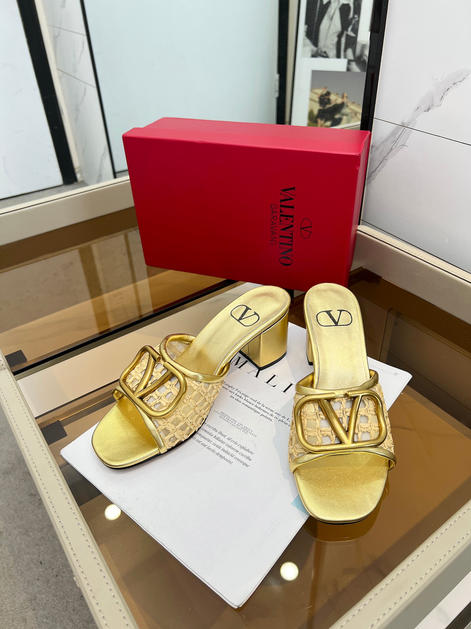 Warren House. Nuevo modelo de malla tejida plus. Logotipo metálico personalizado.Tallas 35-42. Suela