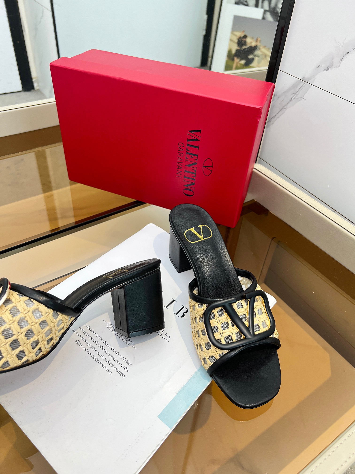 Warren House. Nuevo modelo de malla tejida plus. Logotipo metálico personalizado.Tallas 35-42. Suela