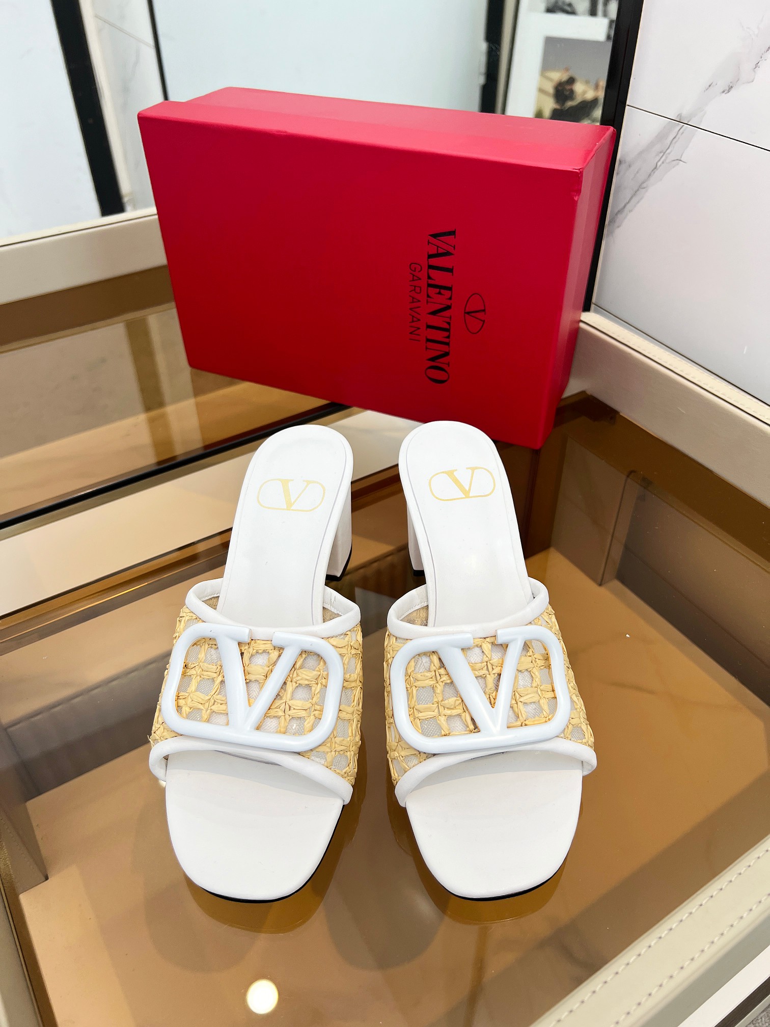 Warren House. Nuevo modelo de malla tejida plus. Logotipo metálico personalizado.Tallas 35-42. Suela