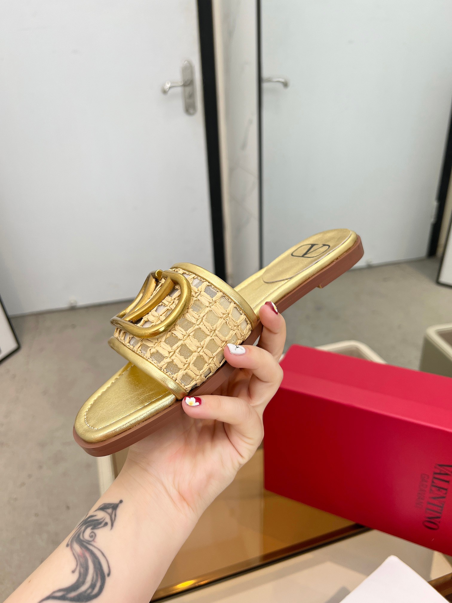 Warren House. Nuevo modelo de malla tejida plus. Logotipo metálico personalizado.Tallas 35-42. Suela