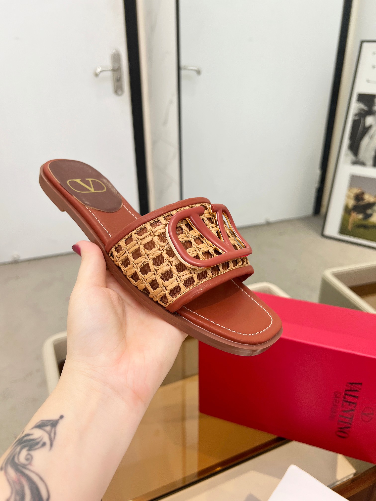 Warren House. Nuevo modelo de malla tejida plus. Logotipo metálico personalizado.Tallas 35-42. Suela