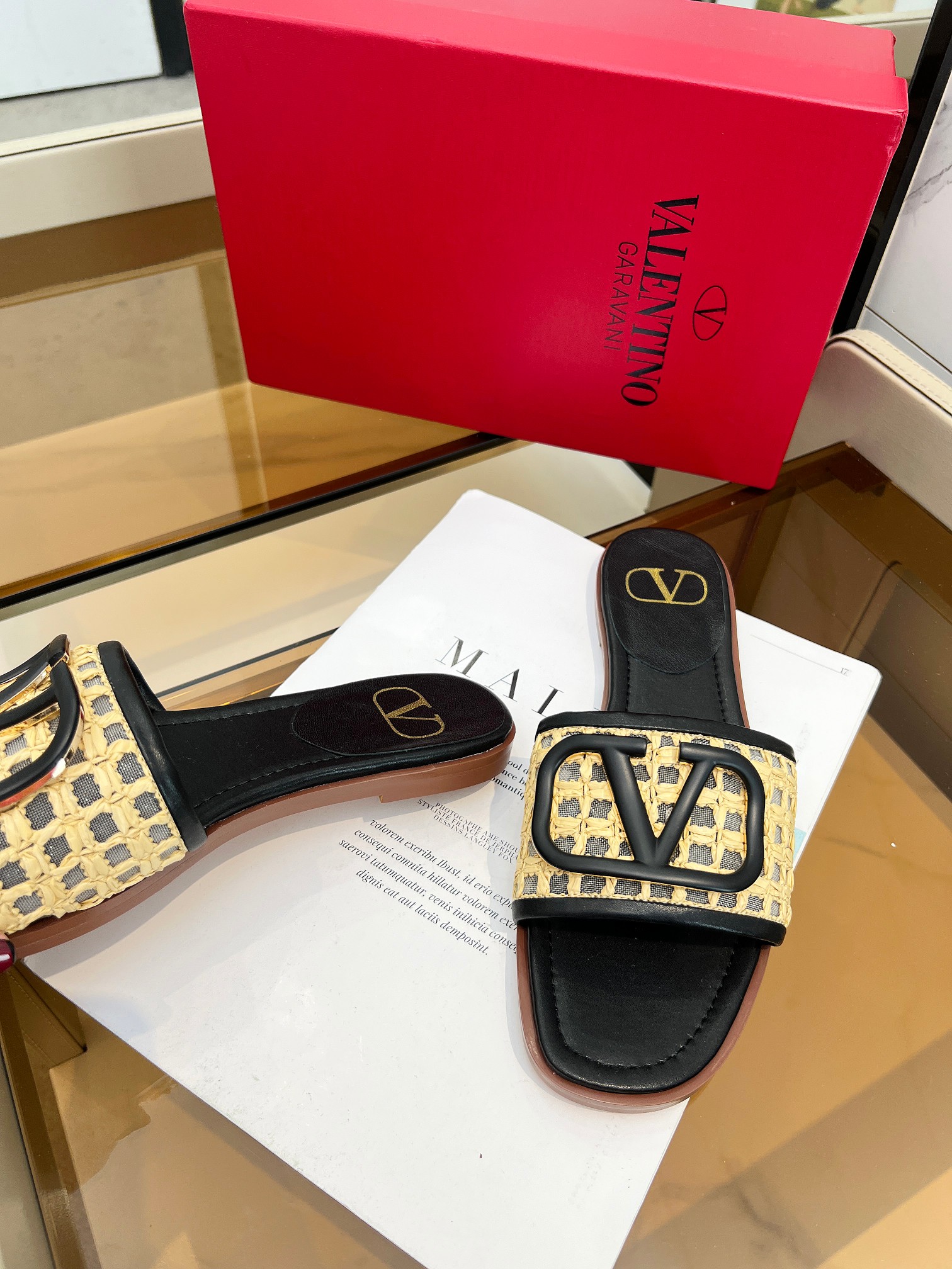 Warren House. Nuevo modelo de malla tejida plus. Logotipo metálico personalizado.Tallas 35-42. Suela