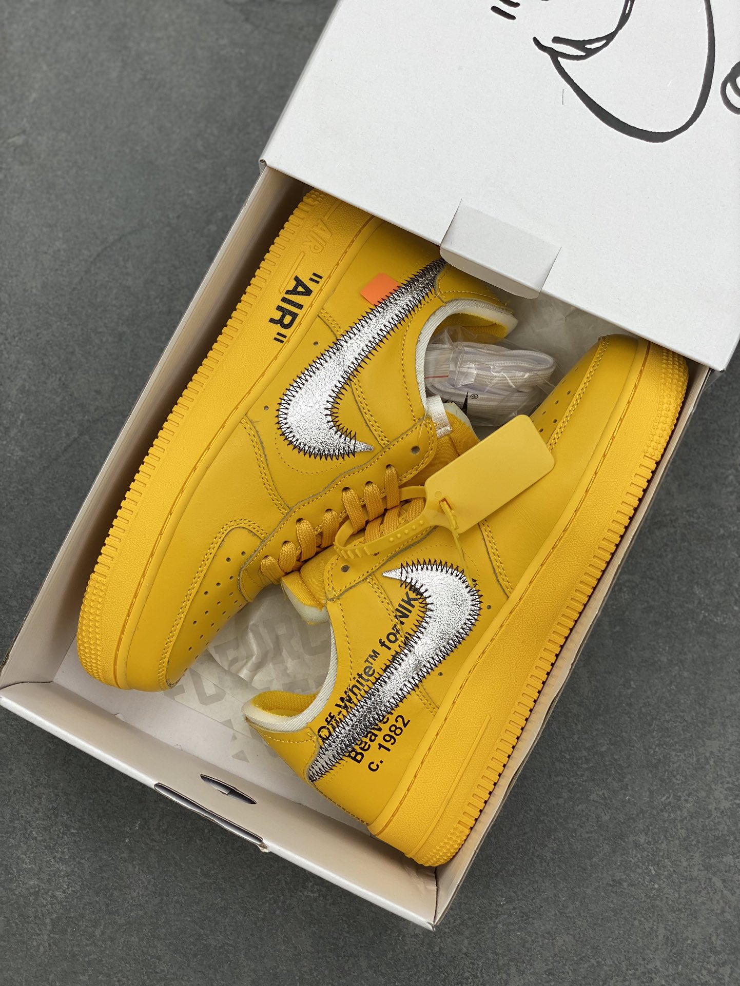 Nike x Off-White Air Force 1 Low 'Light Green Spark' Sneakers 10 i1695157127 5700 8