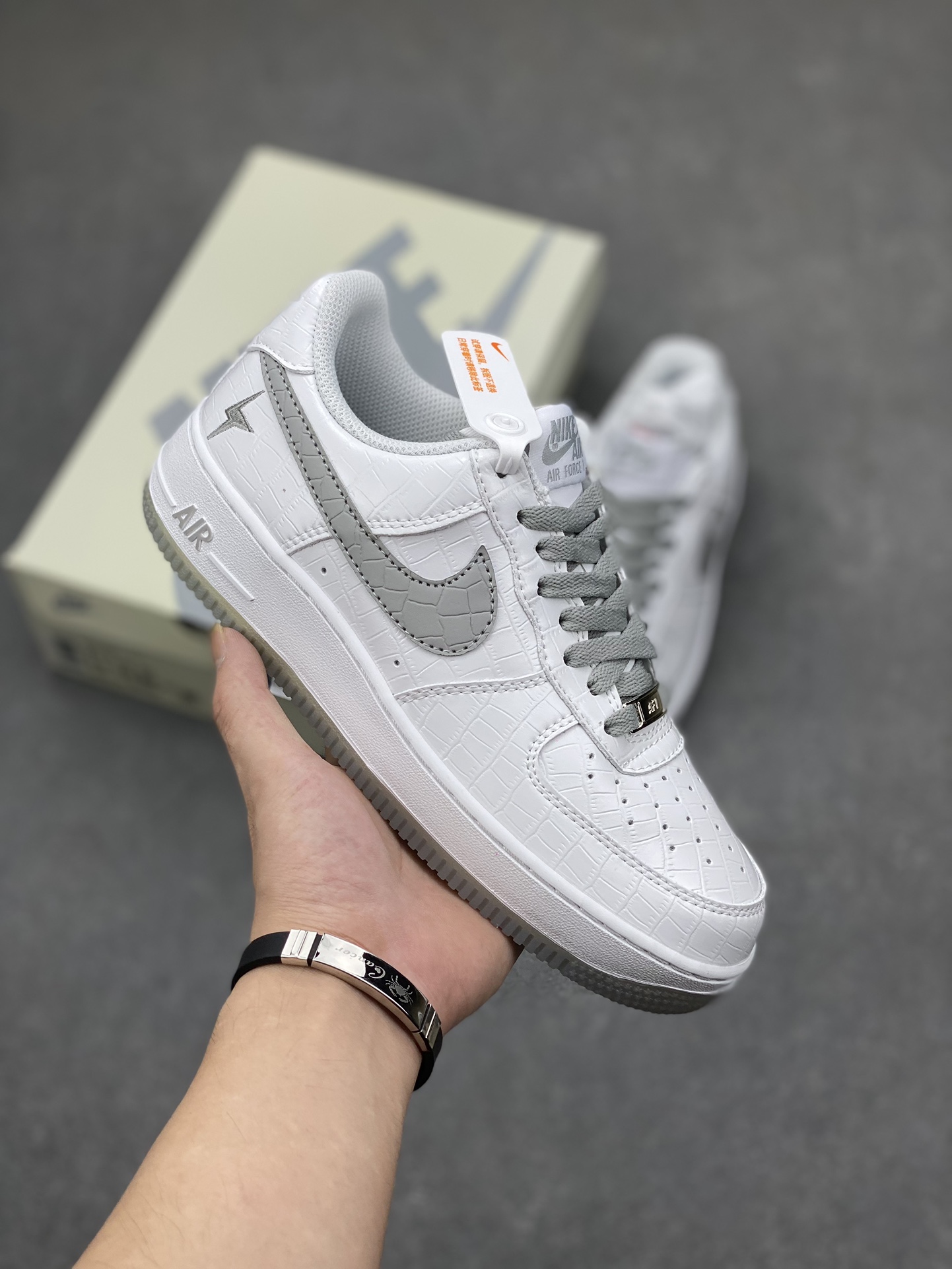 Nike Air Force 1 Low Ladainian Tomlinson White Gray Casual Shoes 2 i1695590687 8699 0