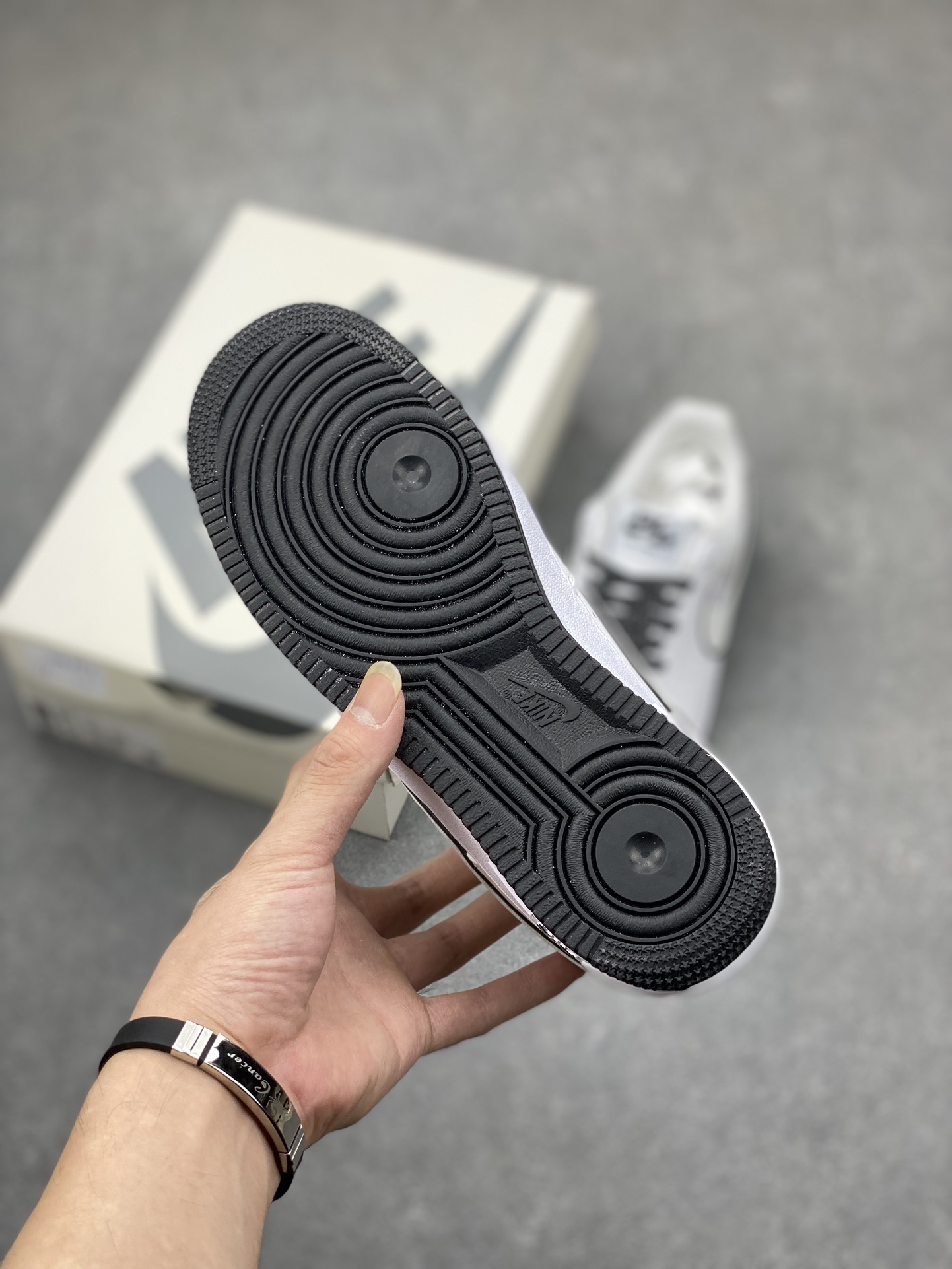 Nike Air Force 1 '07 Low 'White Black' Sneakers YZ8115-003 7 i1695590735 1701 5