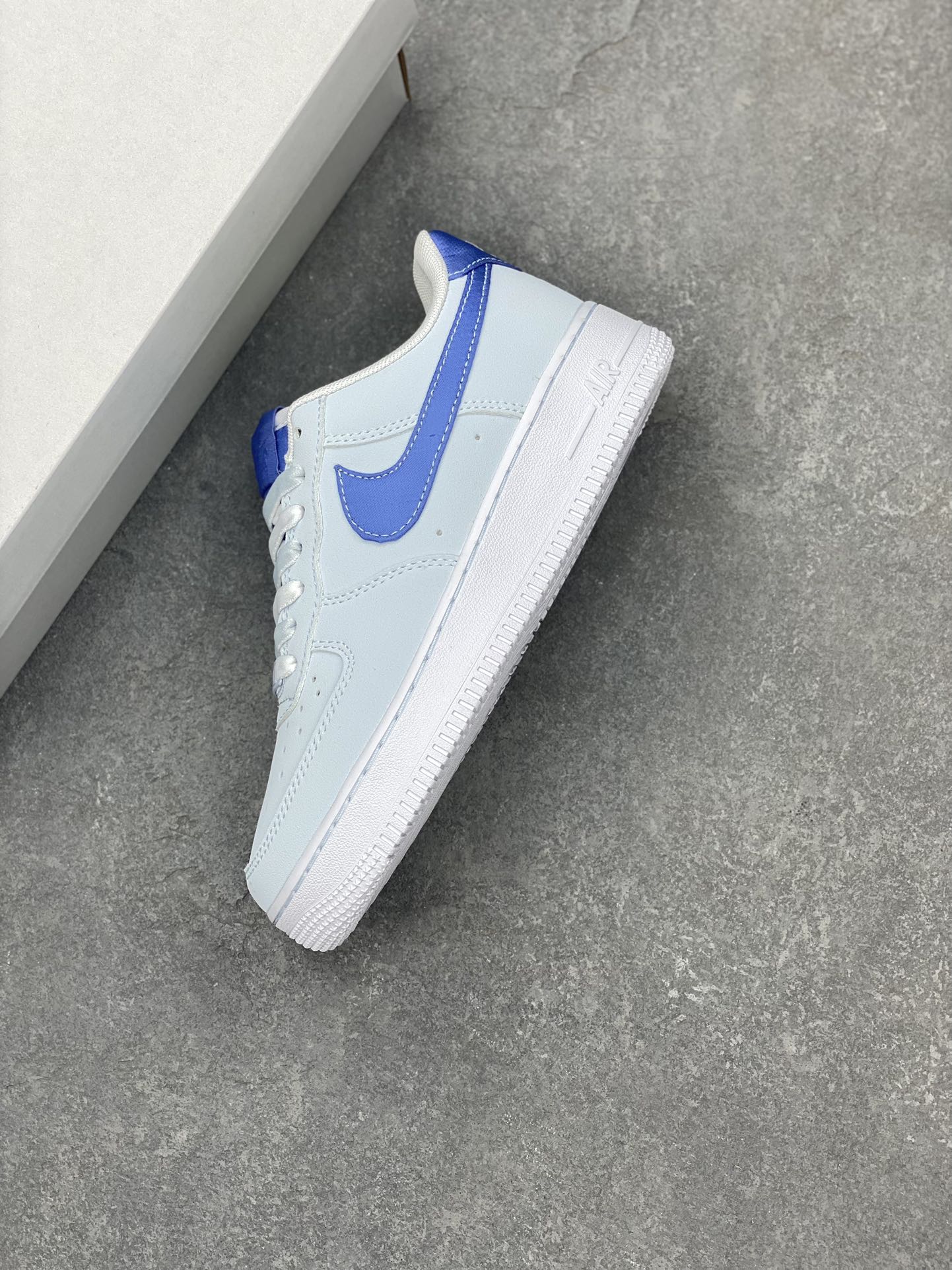 Nike Air Force 1 '07 Low Blue Gale/White - Iconic Comfort and Style 8 i1696975101 9311 6
