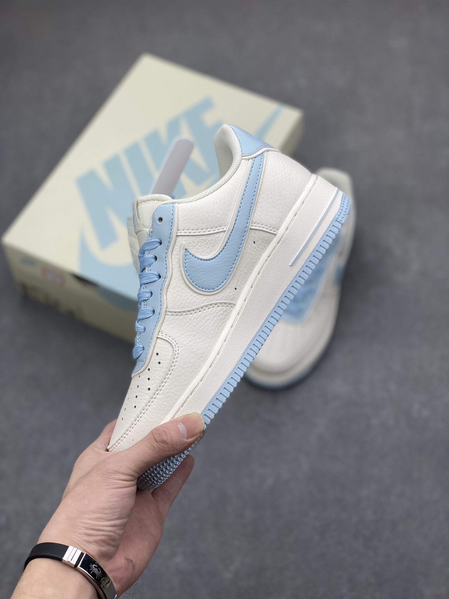 Nike Air Force 1 '07 Low Pale Ivory/Celestine Blue - Iconic Style, Lasting Comfort 4 i1697146948 7975 2