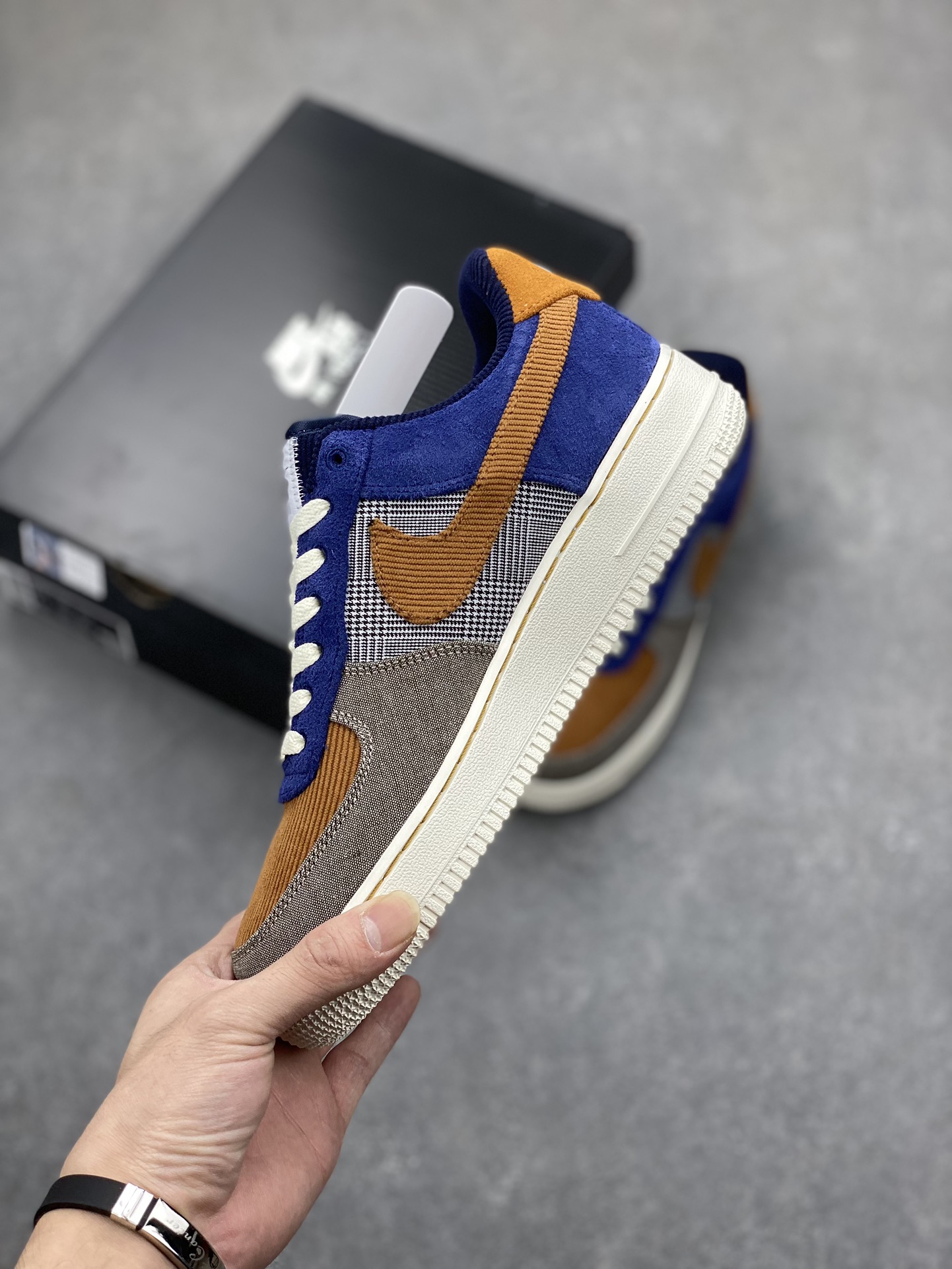 Nike Air Force 1 '07 Low Corduroy Casual Shoes FQ8744-410 4 i1697674939 7377 2