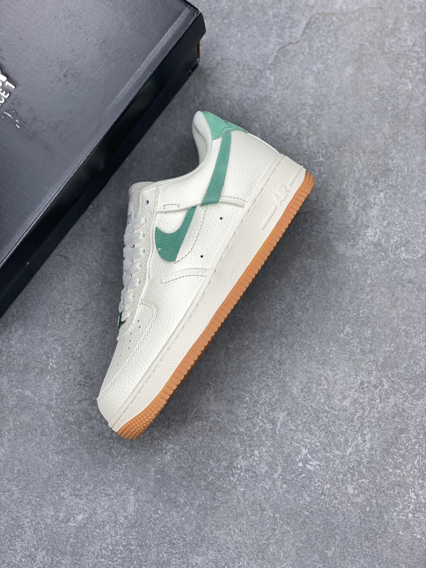 Nike Air Force 1 Low Cut-Out Swoosh White Blue DV0740-100 Sneakers 8 i1697675075 9416 6