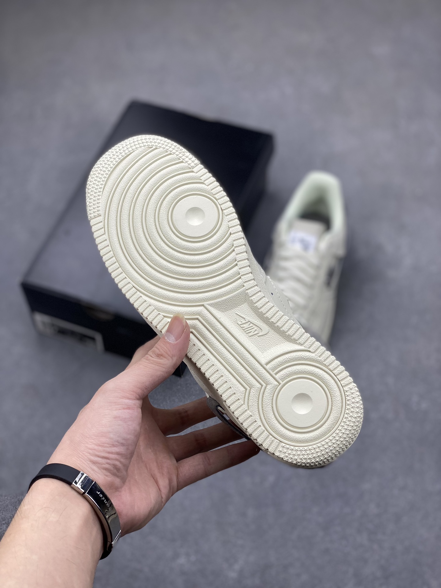 Nike Air Force 1 Low Cut-Out Swoosh Ivory Sneakers DH3869-001 7 i1697675112 311 5