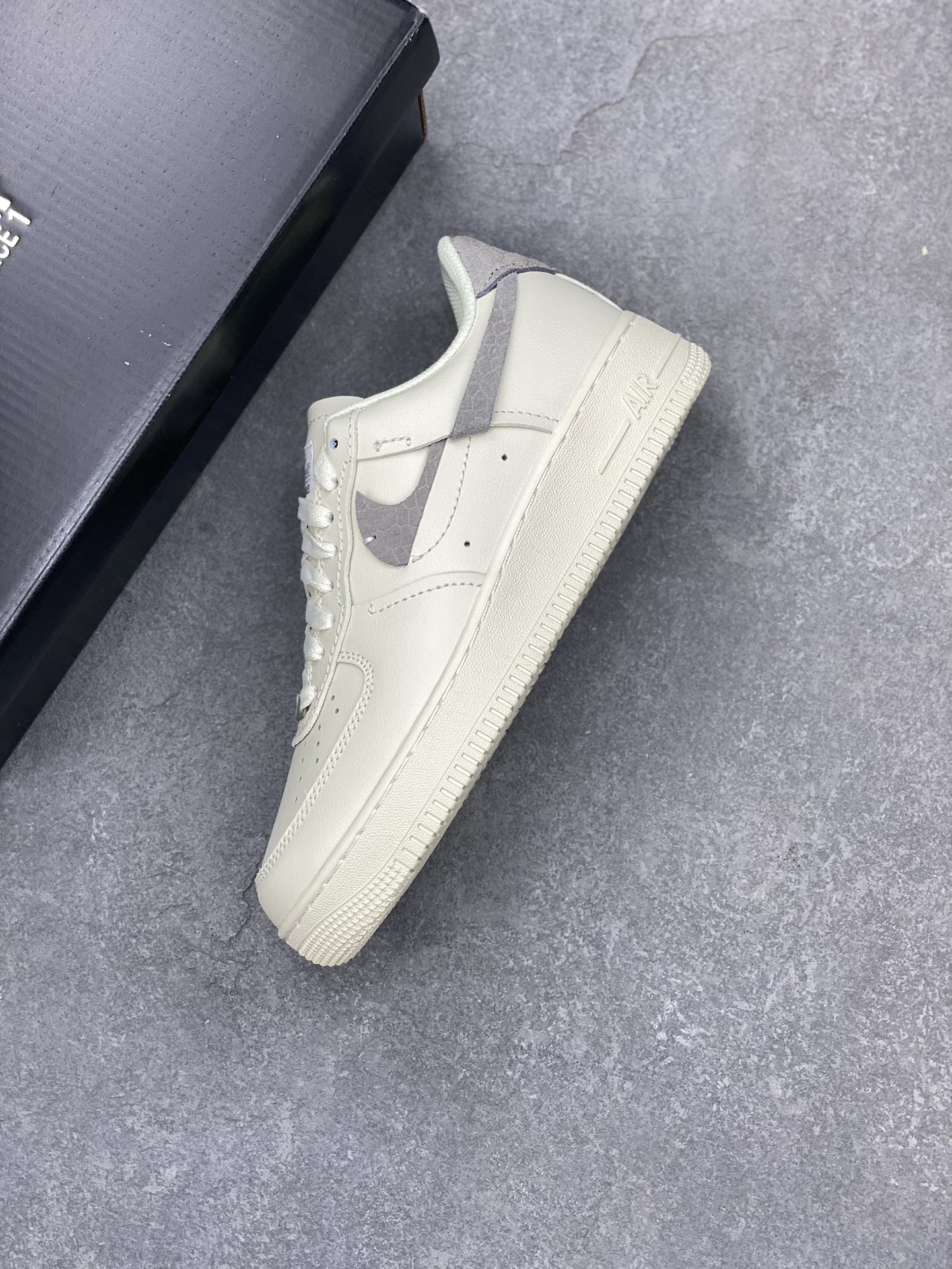 Nike Air Force 1 Low Cut-Out Swoosh Ivory Sneakers DH3869-001 8 i1697675112 9135 6
